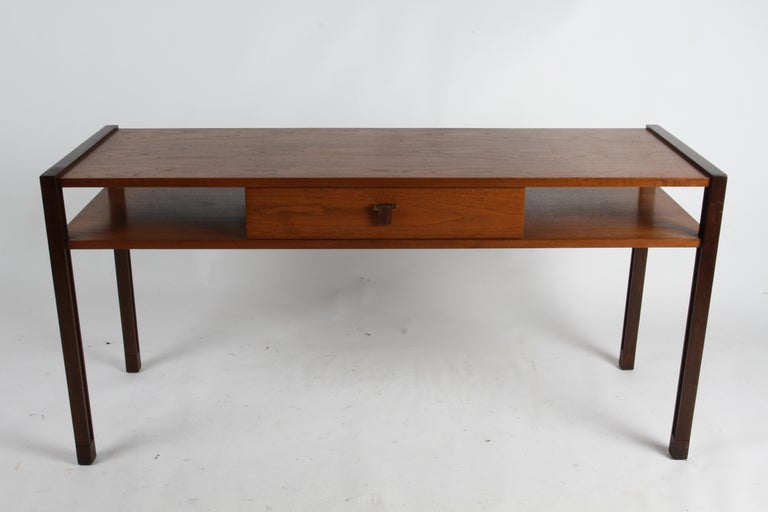 Mid-Century Modern Edward Wormley for Dunbar Two-Tone Walnut Console or Sofa Table with Drawer  For Sale