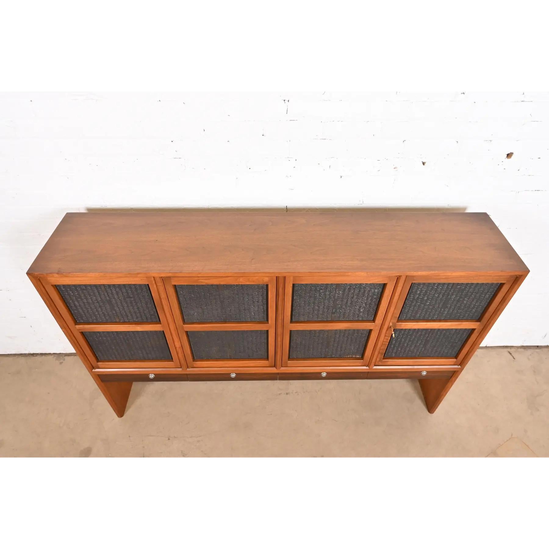 Edward Wormley per Dunbar Cabinet in noce e palissandro con blocchi cinesi in vendita 2