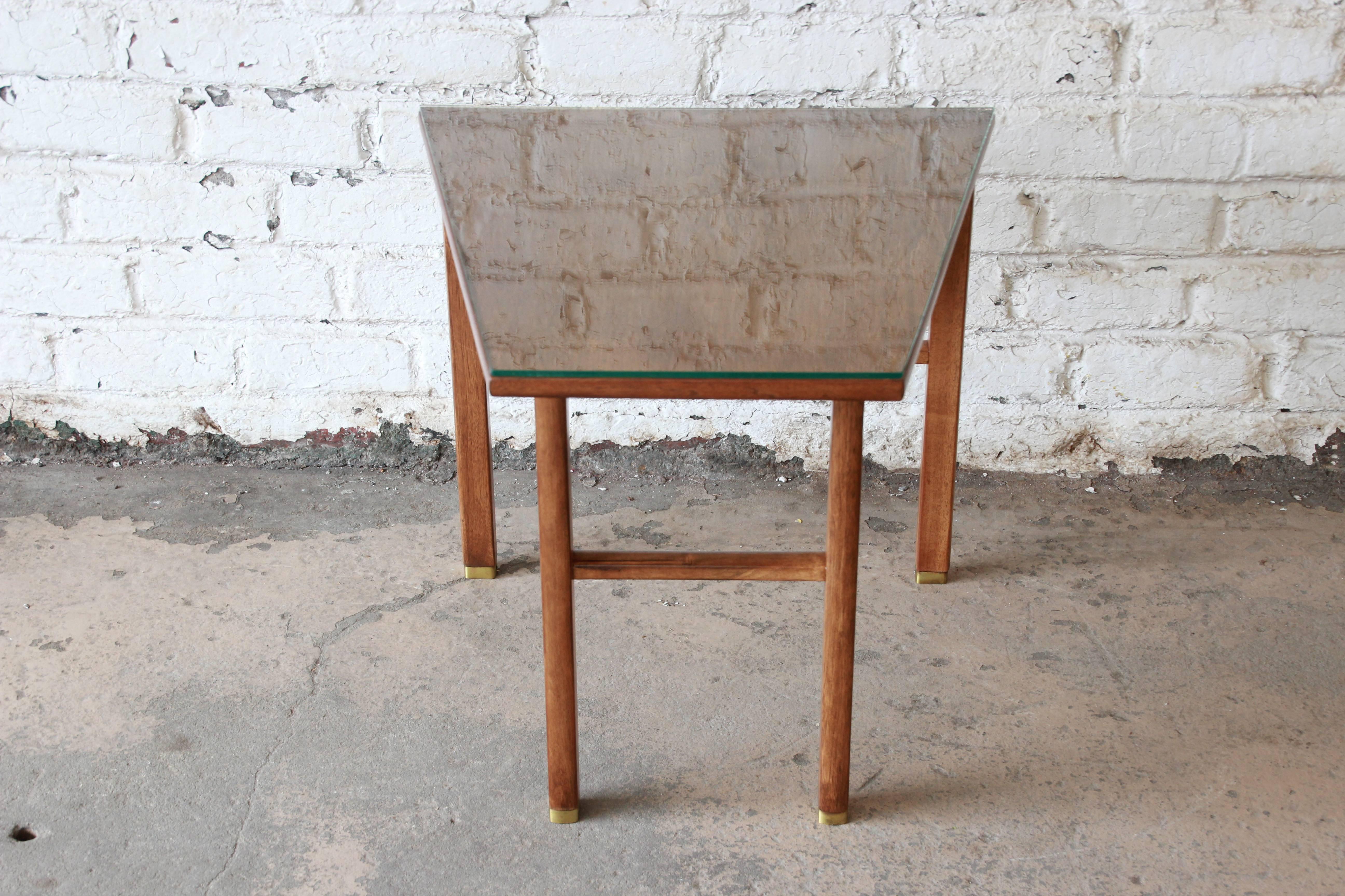 Edward Wormley for Dunbar Walnut Cantilever Wedge End Table, 1950s 3