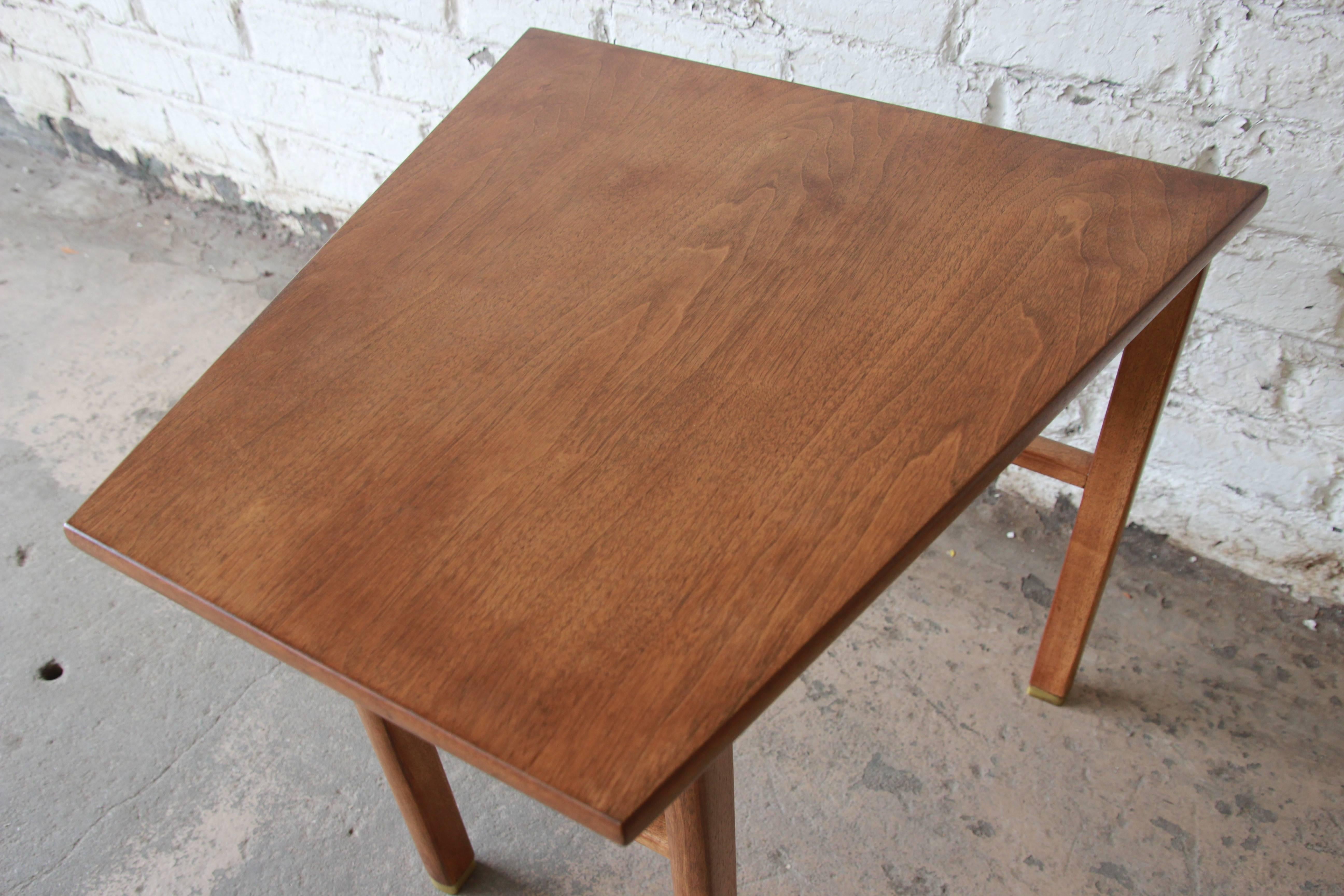 Edward Wormley for Dunbar Walnut Cantilever Wedge End Table, 1950s 1