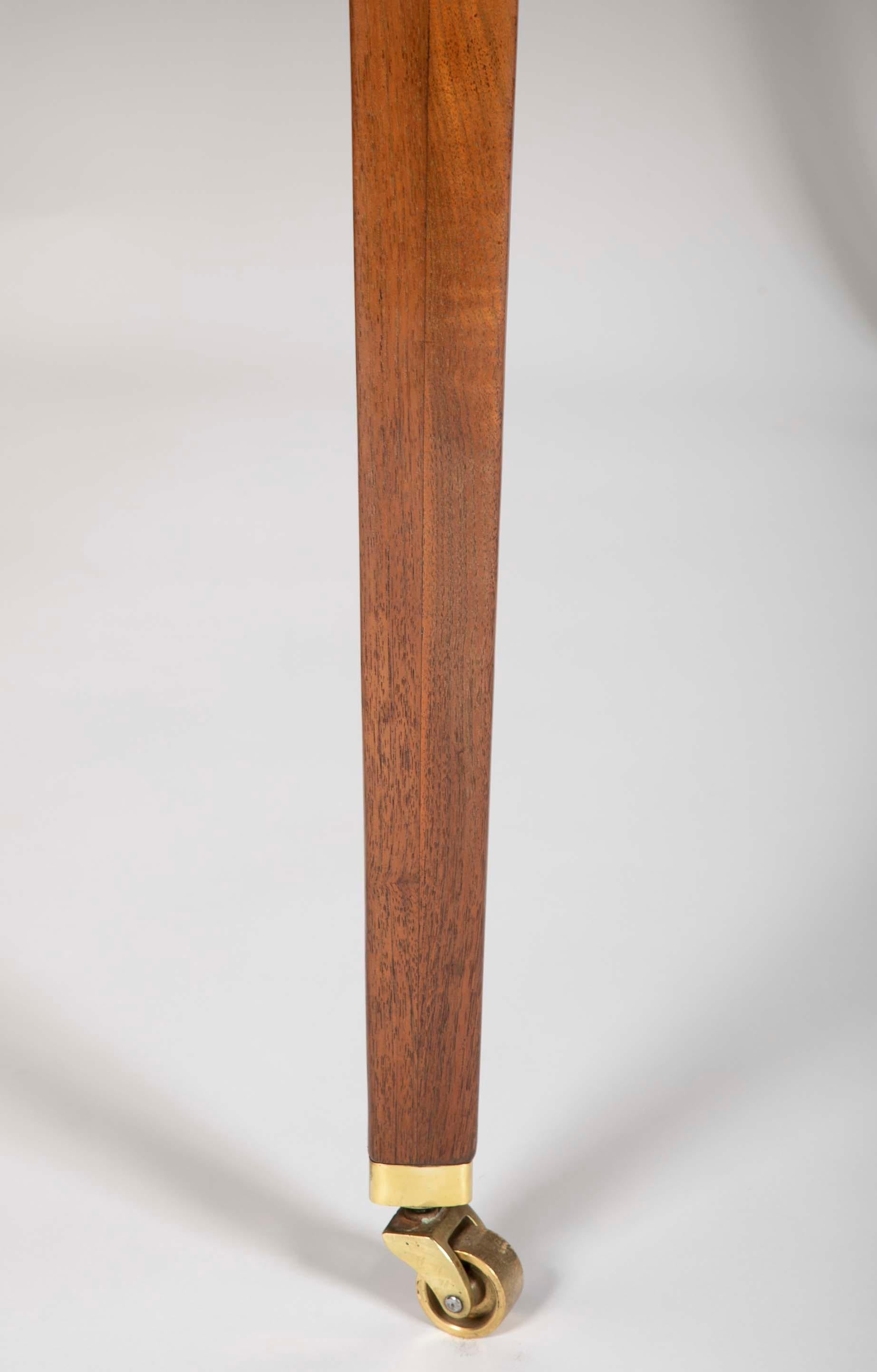 Edward Wormley for Dunbar Walnut Dining Table with Two Leaves 7