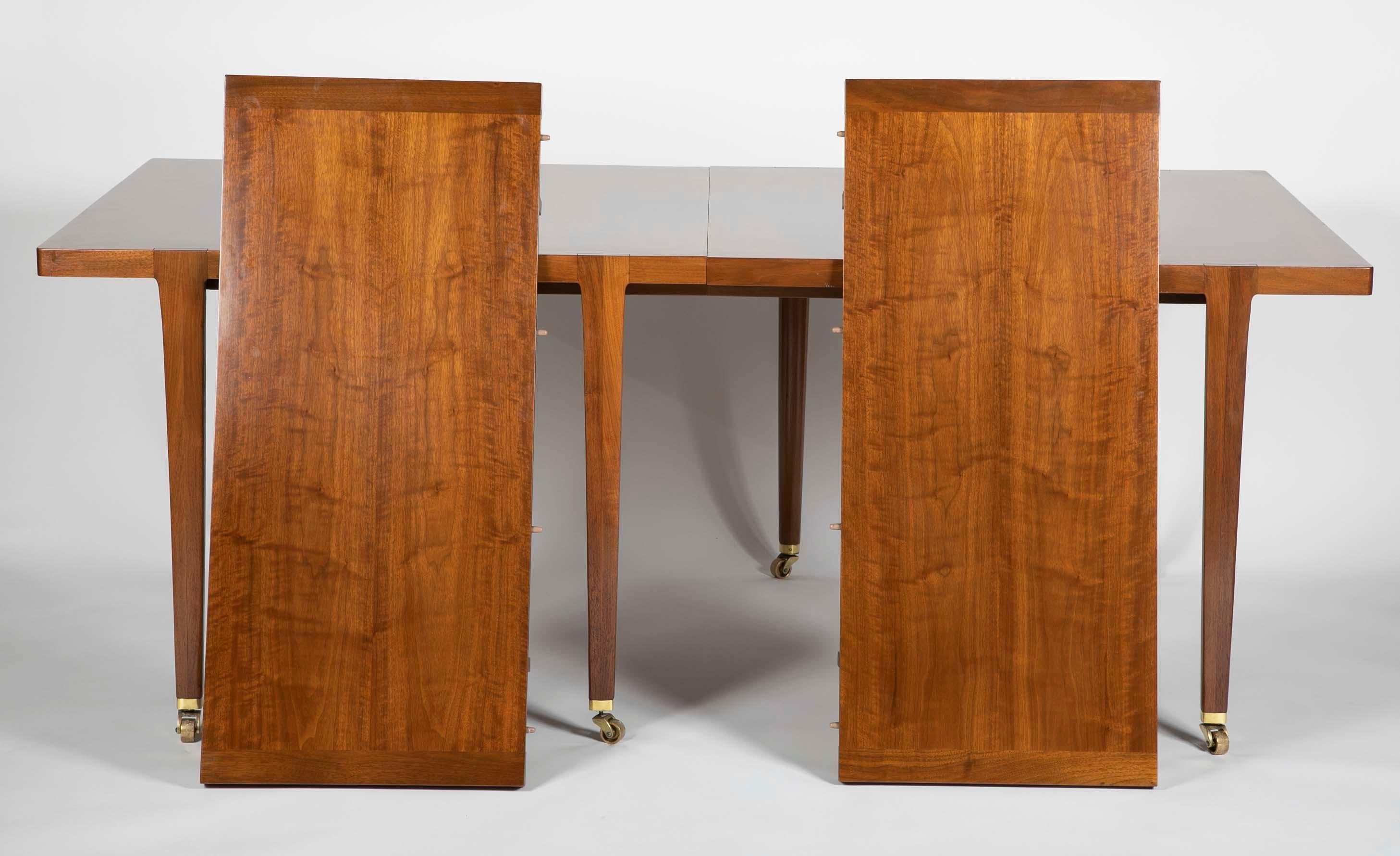 Edward Wormley for Dunbar Walnut Dining Table with Two Leaves In Good Condition In Stamford, CT