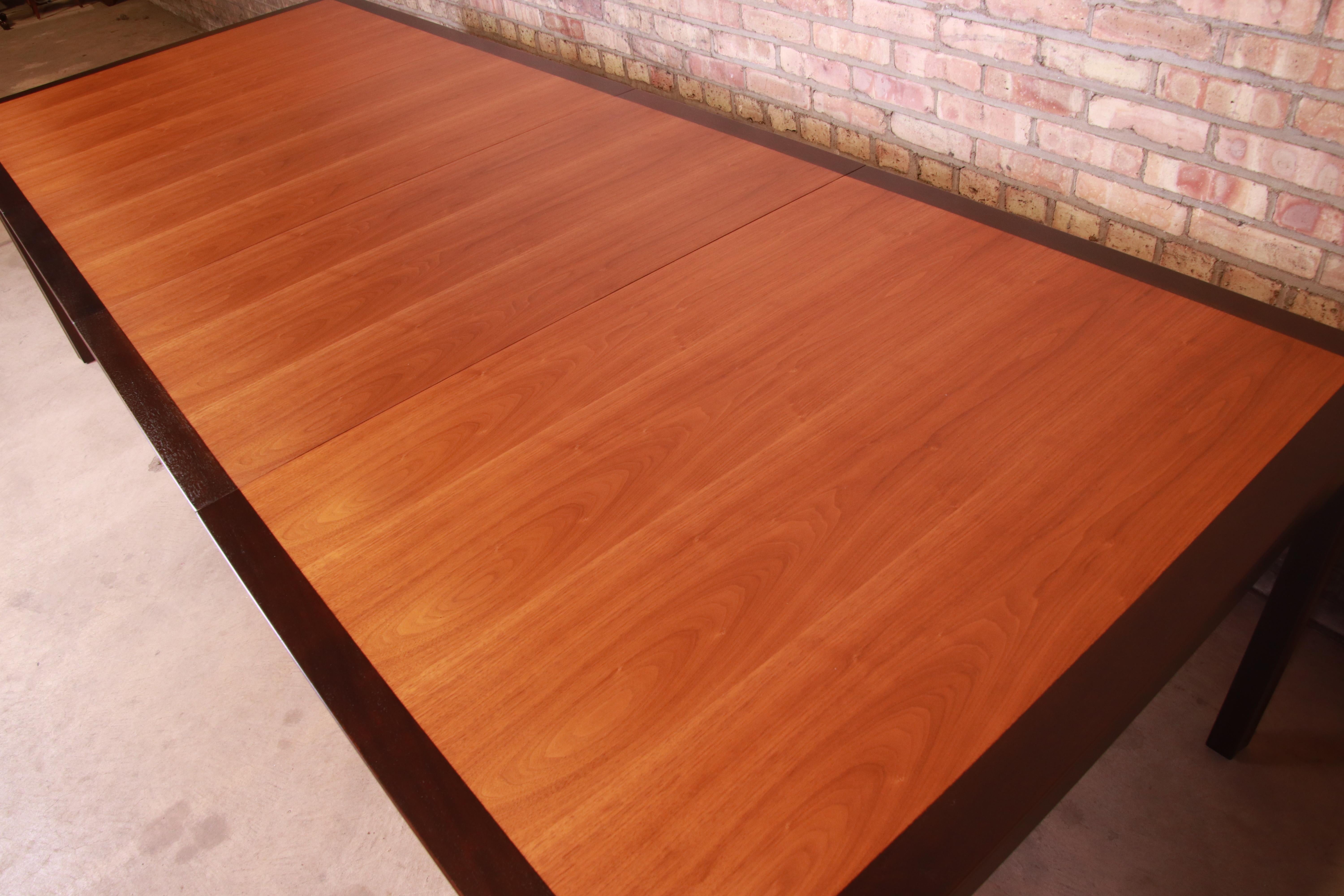 Edward Wormley for Dunbar Walnut Extension Dining Table, Newly Restored In Good Condition In South Bend, IN