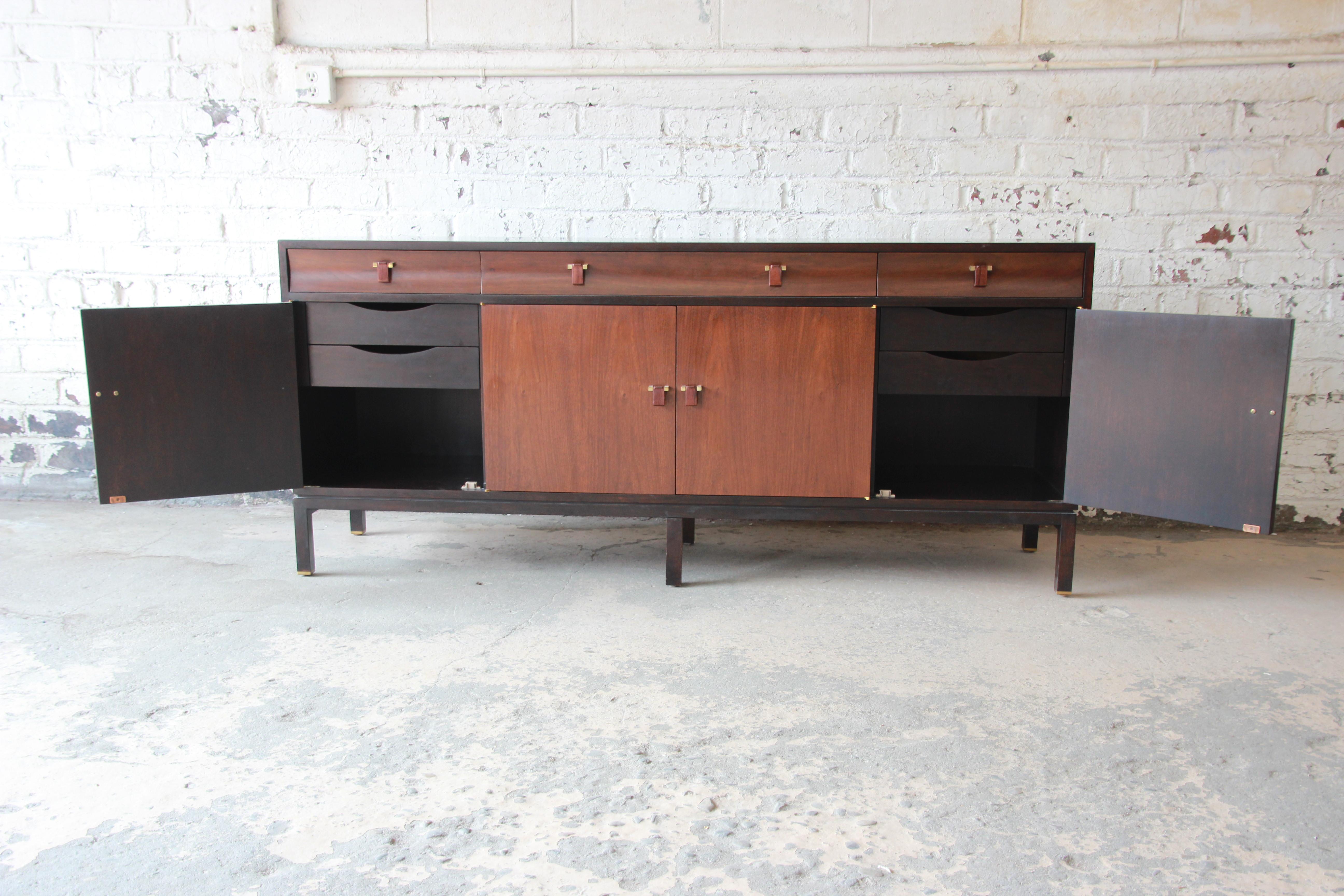 Edward Wormley for Dunbar Walnut Sideboard Credenza 4