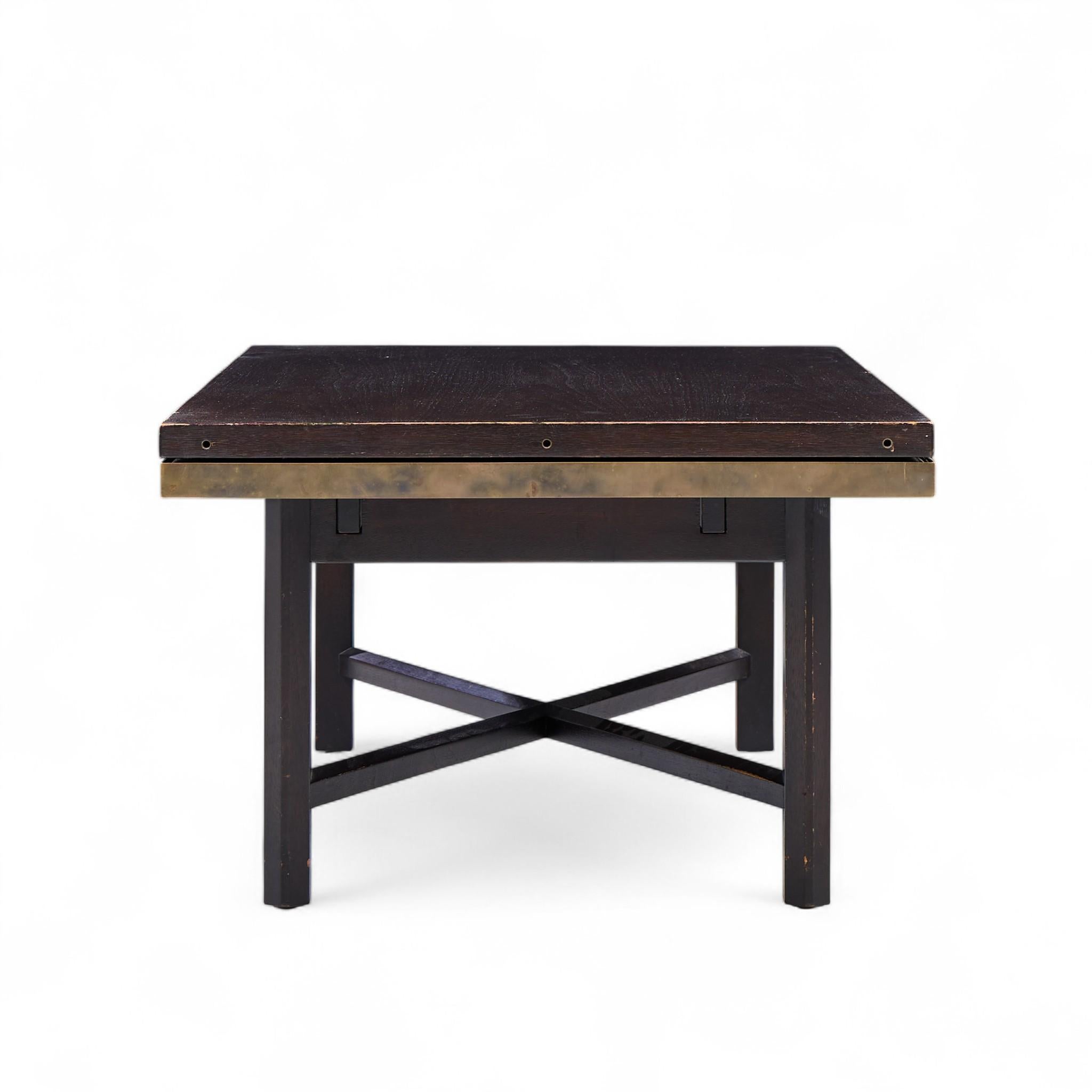 Edward Wormley for Dunbar Walnut Stone and Brass Expanding Coffee Table In condizioni buone in vendita a Franklin Park, IL