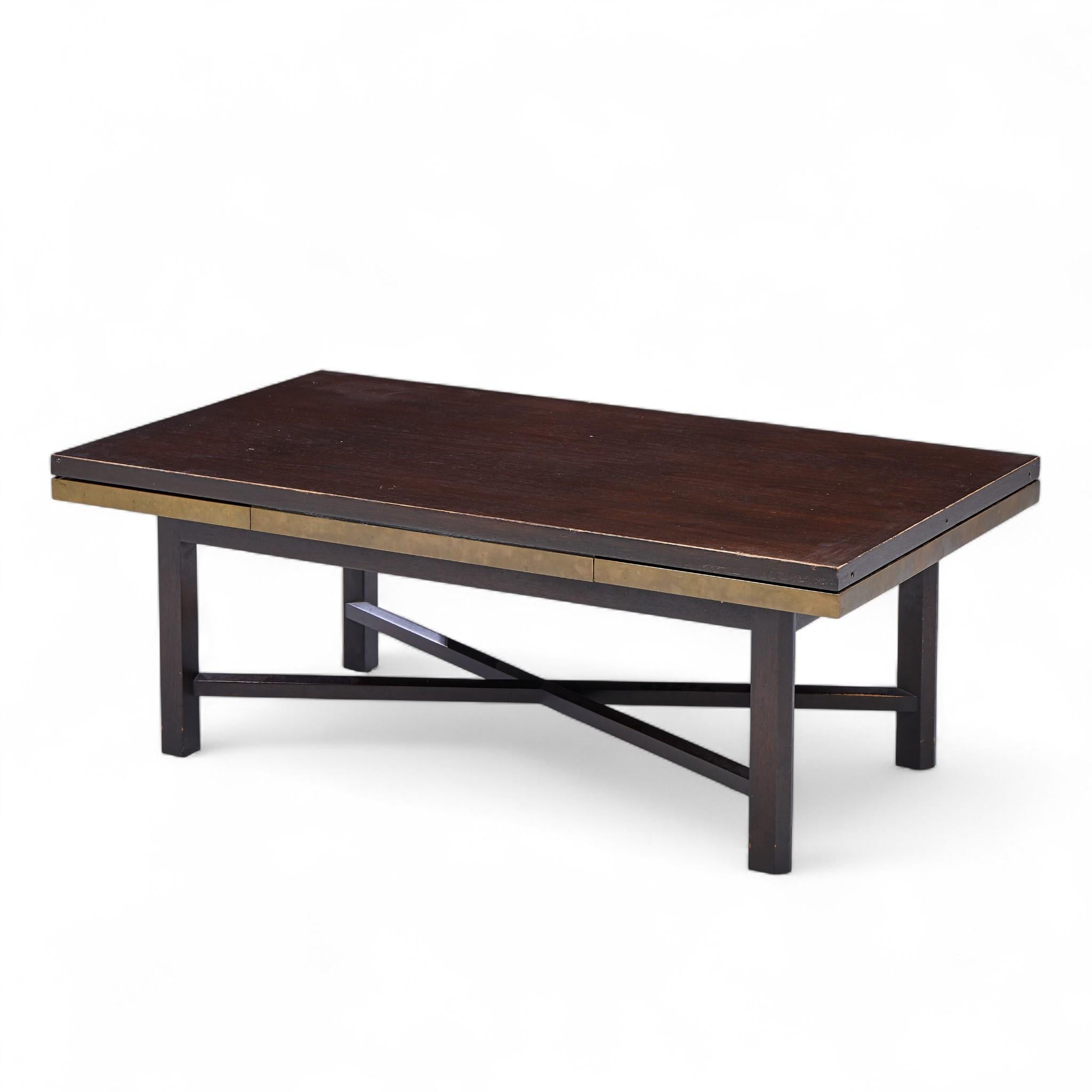 Edward Wormley for Dunbar Walnut Stone and Brass Expanding Coffee Table in vendita 1