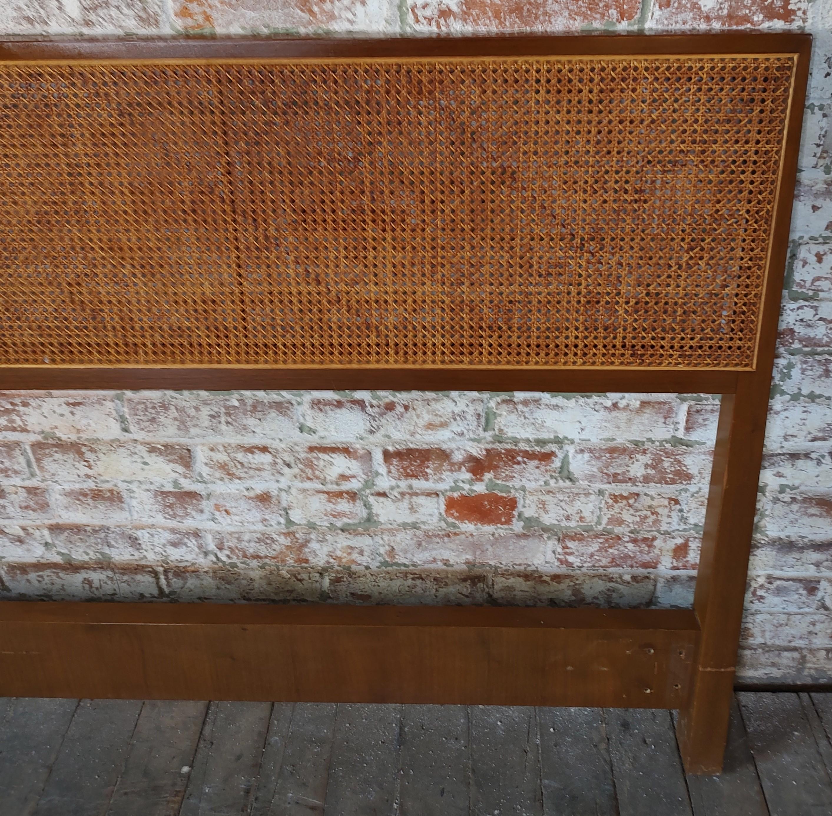 Edward Wormley Headboard for Dunbar In Good Condition For Sale In Oakville, CT