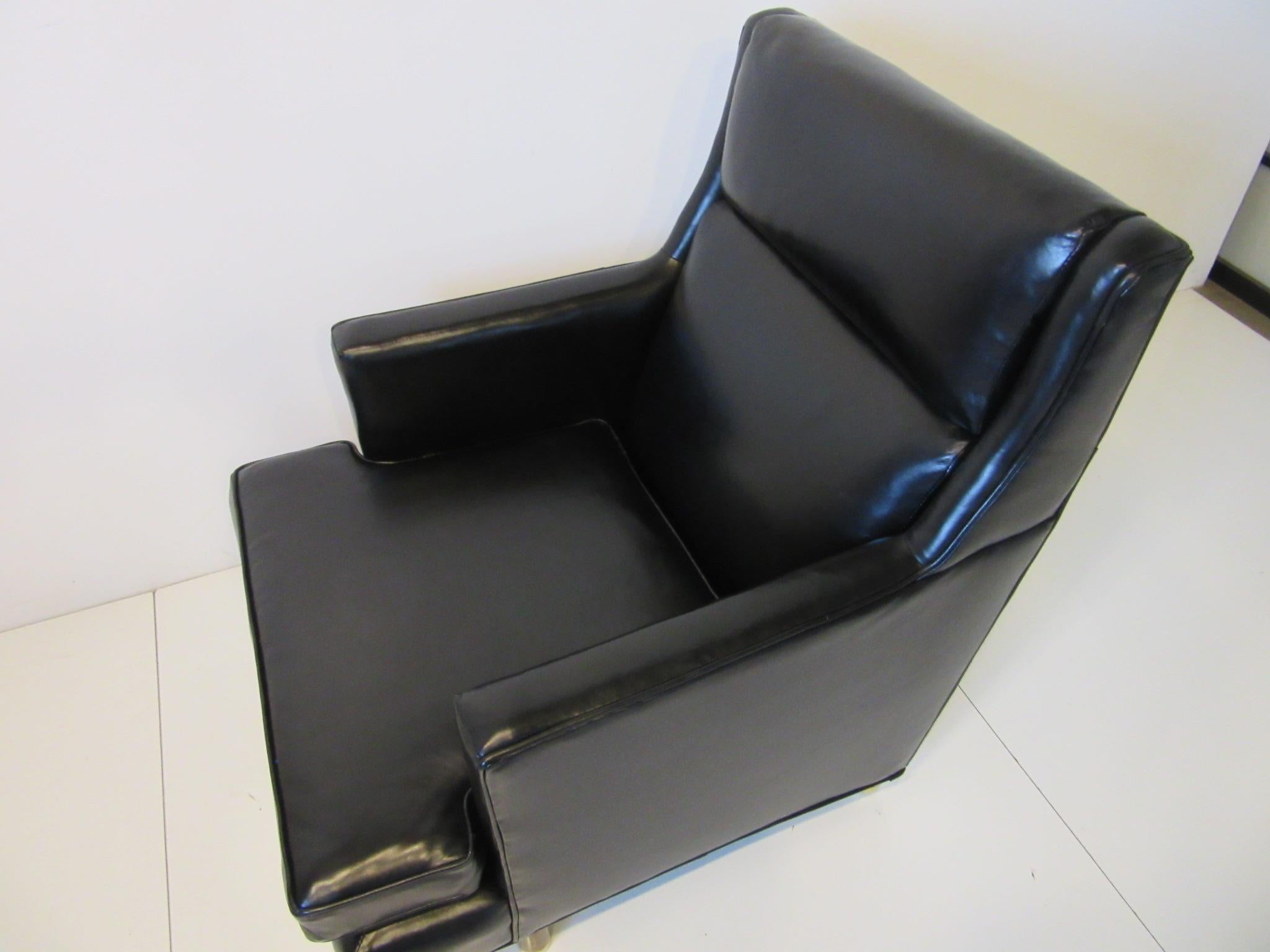Edward Wormley Leather Lounge Chair for Dunbar 2