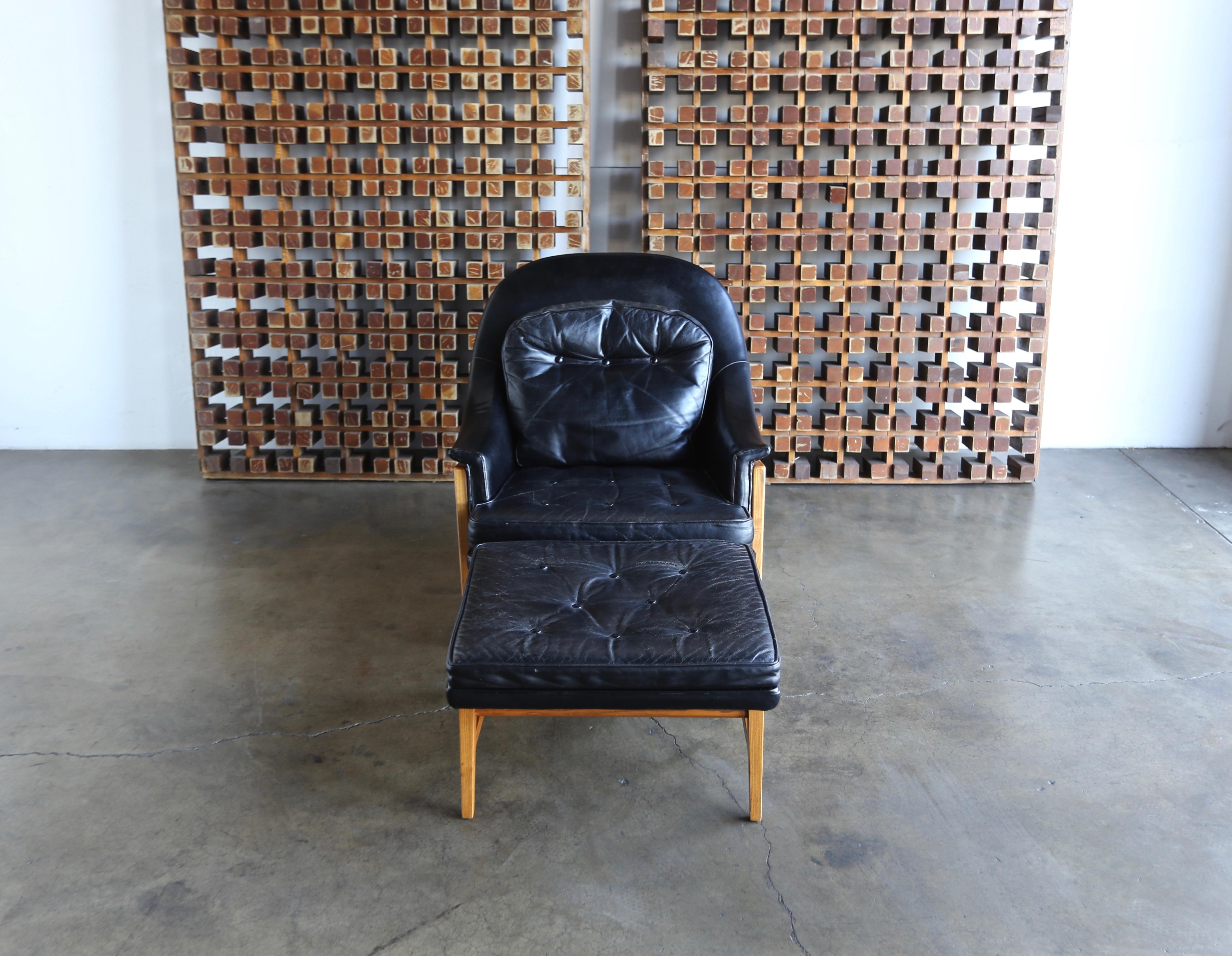 American Edward Wormley Leather Lounge Chair and Ottoman for Dunbar, circa 1957