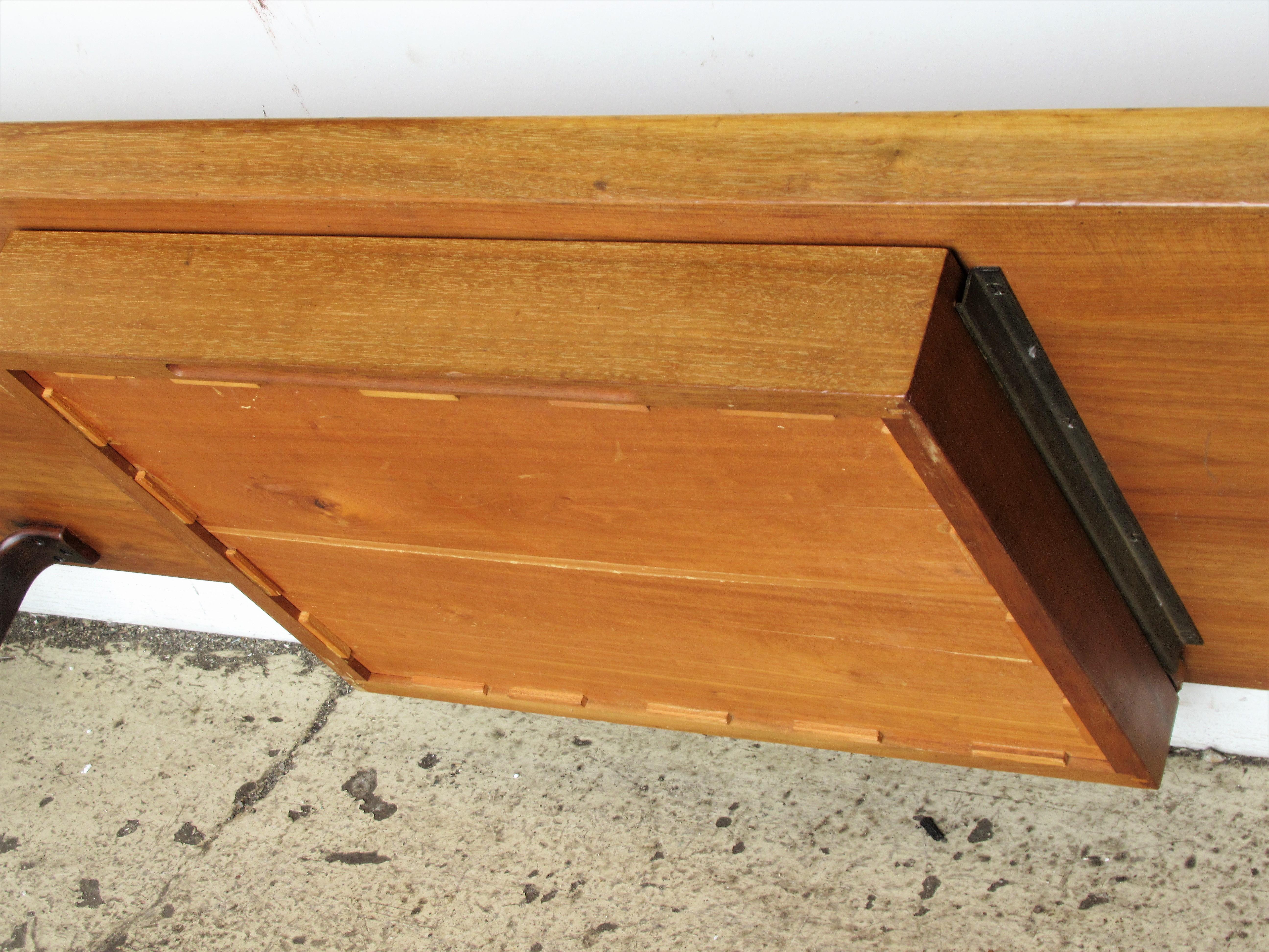 Edward Wormley Long John Coffee Table / Bench, Model 4699 4