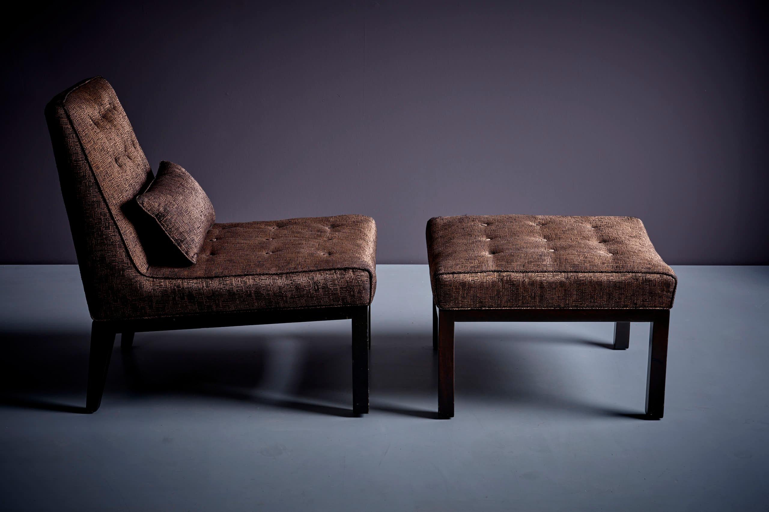 Edward Wormley Lounge Chair with Ottoman by Dunbar, USA 1960s In Distressed Condition For Sale In Berlin, DE