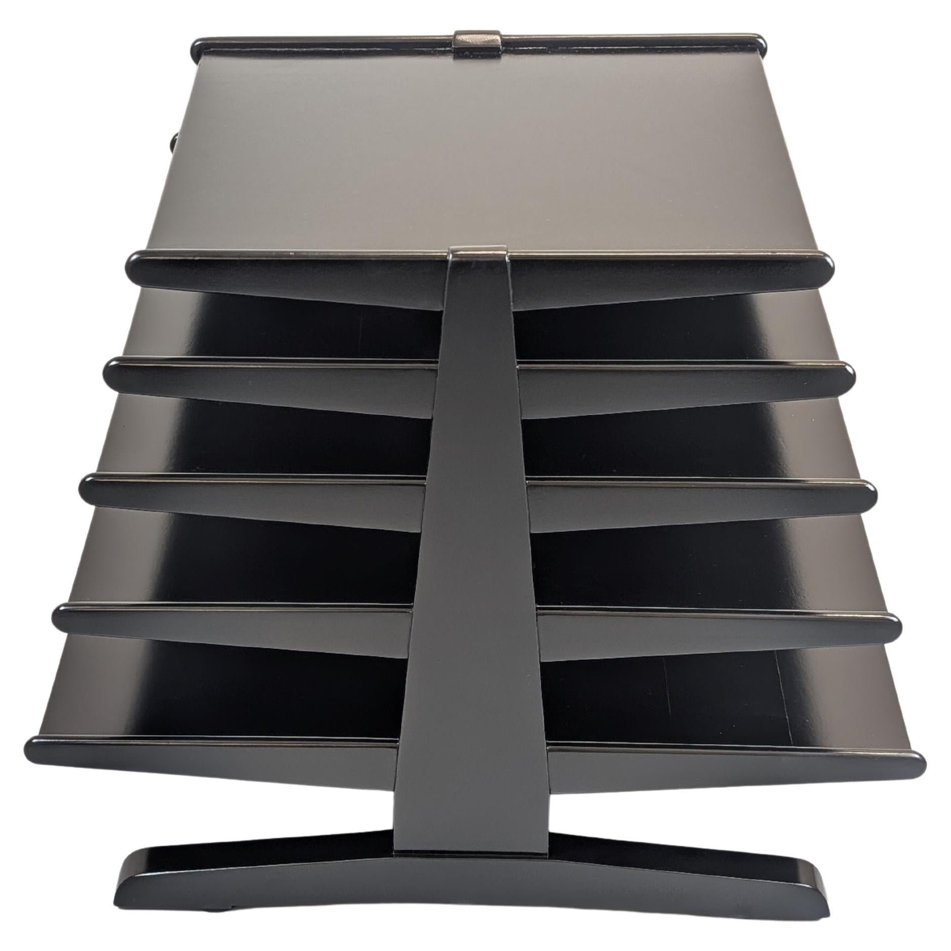 Edward Wormley Magazinbaum Modell #4765 für Dunbar im Angebot