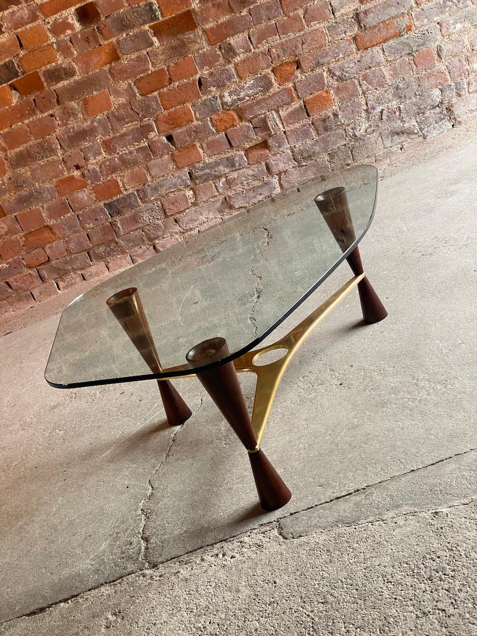Edward Wormley Model 5309 Brass, Walnut & Glass Coffee Table by Dunbar, USA 1955 In Excellent Condition For Sale In Longdon, Tewkesbury