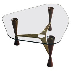 Table basse en laiton, noyer et verre Edward Wormley modèle 5309 par Dunbar, USA 1955