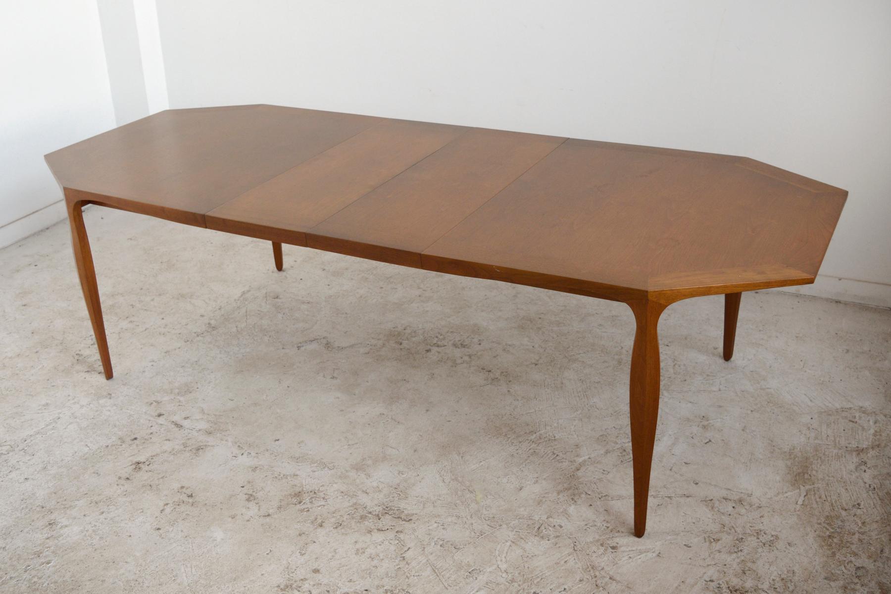 Edward Wormley Model 5900 Dining Table by Dunbar In Good Condition In Highland, IN