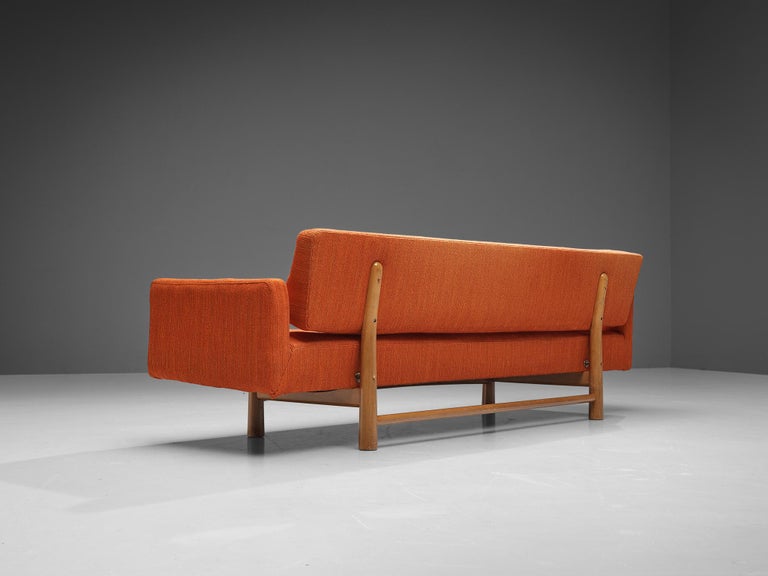 Edward Wormley 'New York' Sofa in Orange Upholstery In Good Condition For Sale In Waalwijk, NL