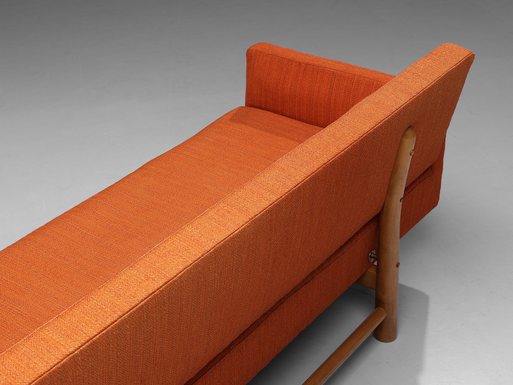 Edward Wormley 'New York' Sofa in Orange Upholstery  In Good Condition For Sale In Waalwijk, NL