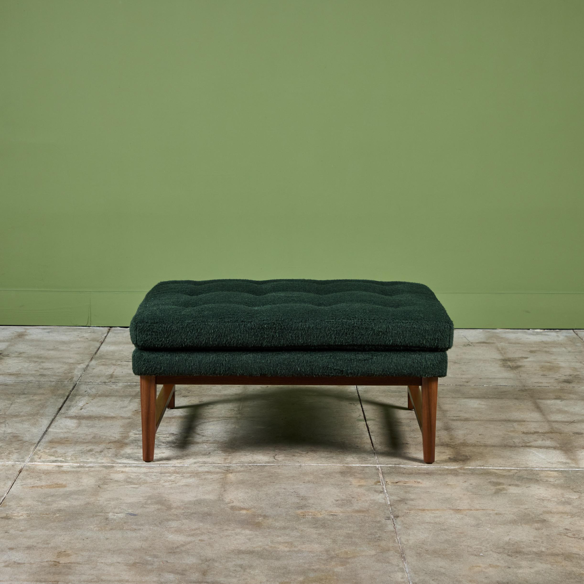 Mid-Century moderno Ottomana Edward Wormley per Dunbar in vendita