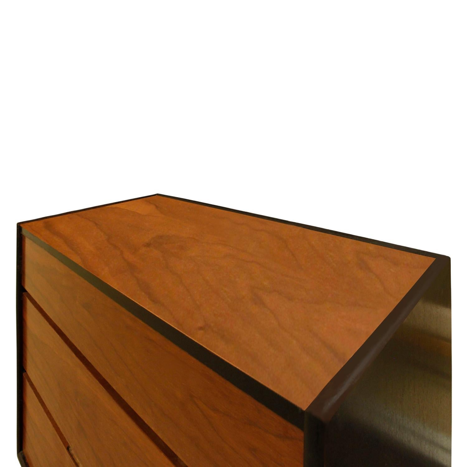 Mid-20th Century Edward Wormley Pair of Bedside Tables/Chests in Teak and Mahogany 1950s ‘Signed’