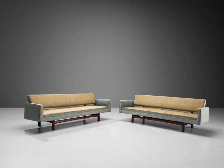 Mid-20th Century Edward Wormley Pair of 'New York' Sofas in Original Blue and Khaki Wool  For Sale