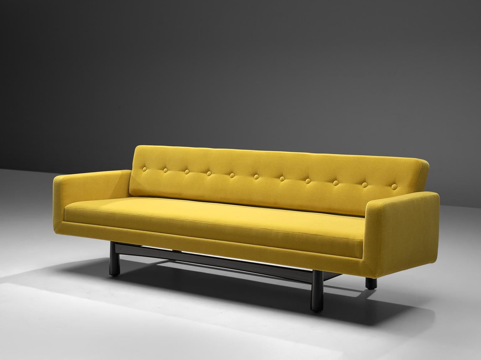 Edward Wormley Reupholstered Yellow Sofa Model 5316 (Moderne der Mitte des Jahrhunderts)