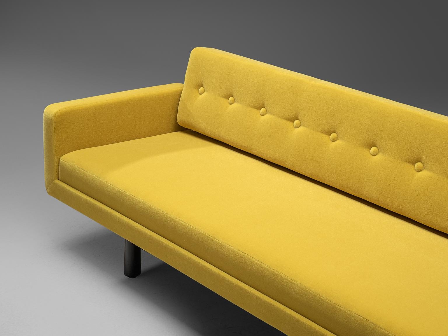 Edward Wormley Reupholstered Yellow Sofa Model 5316 (amerikanisch)