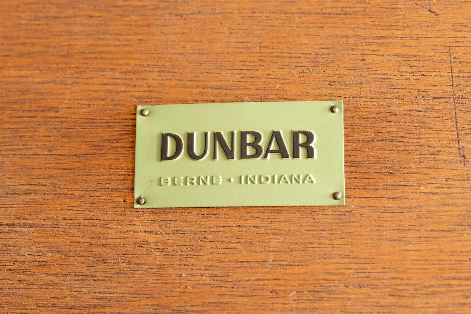 Verre taillé Table d'appoint Edward Wormley pour Dunbar avec plateau en carreaux de verre de Murano en vente