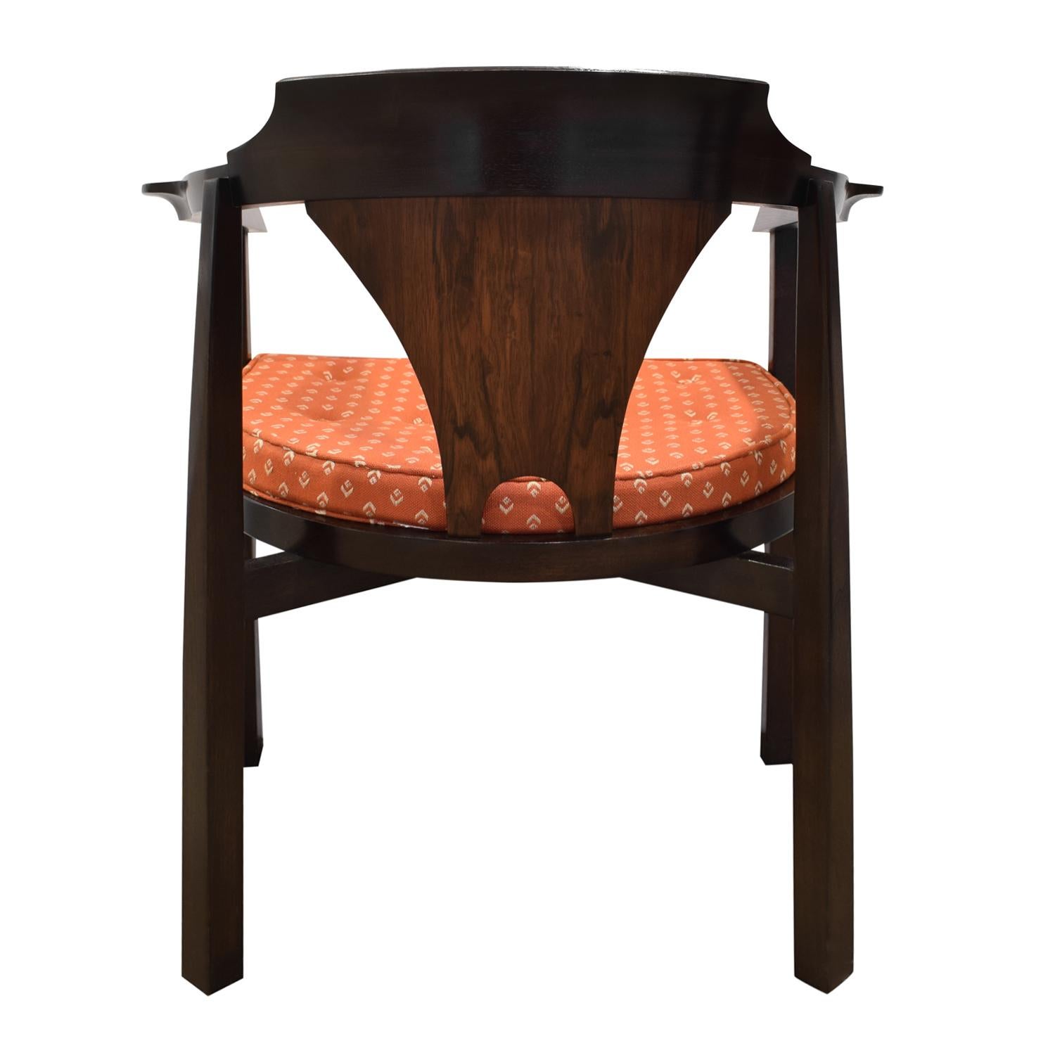 Fait main Ensemble de 4 chaises de salle à manger/de jeu Edward Wormley en noyer et bois de rose, 1963, signées en vente