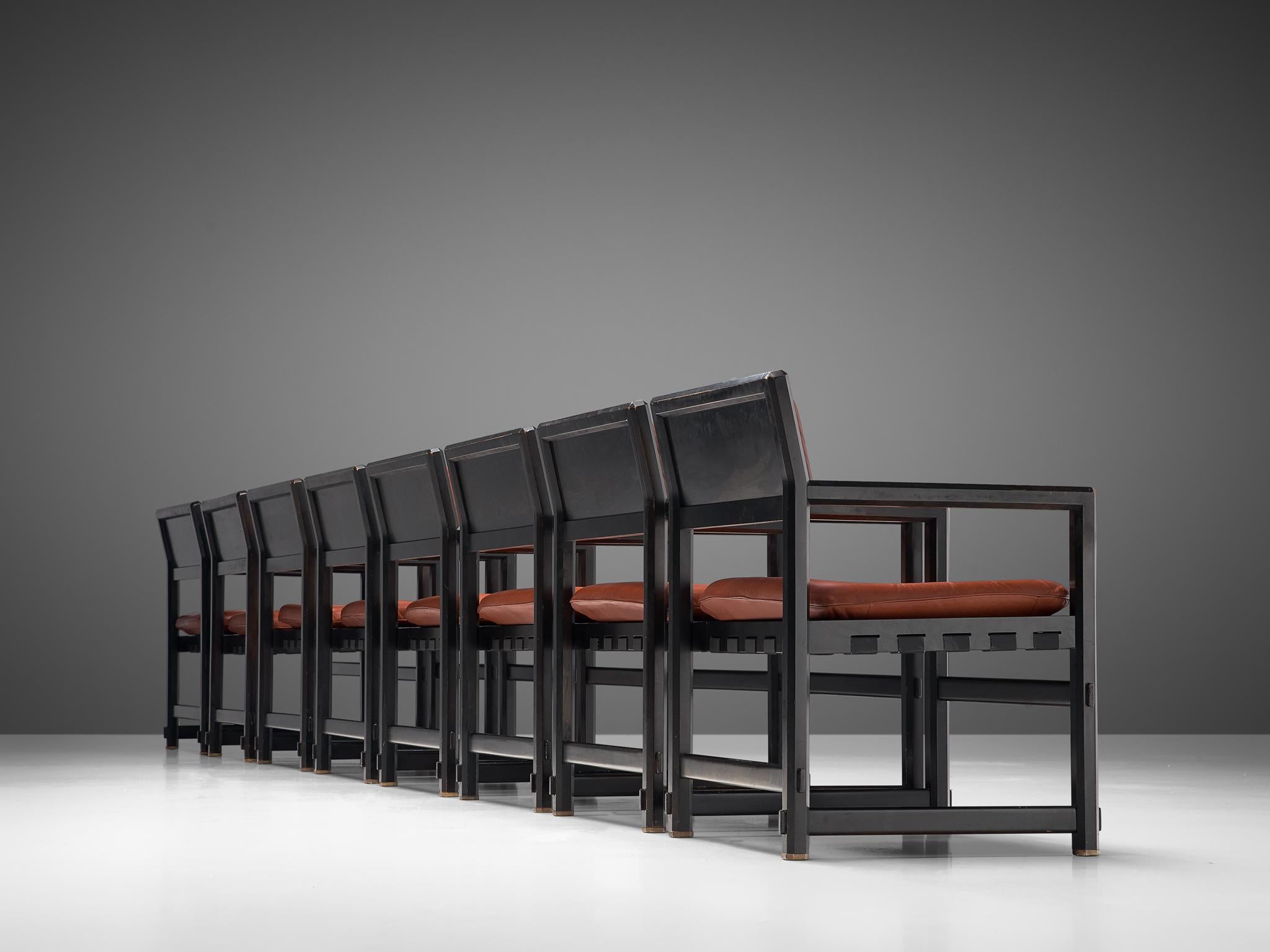 Cuir Edward Wormley Ensemble de huit chaises de salle à manger en cuir rouge Brown en vente