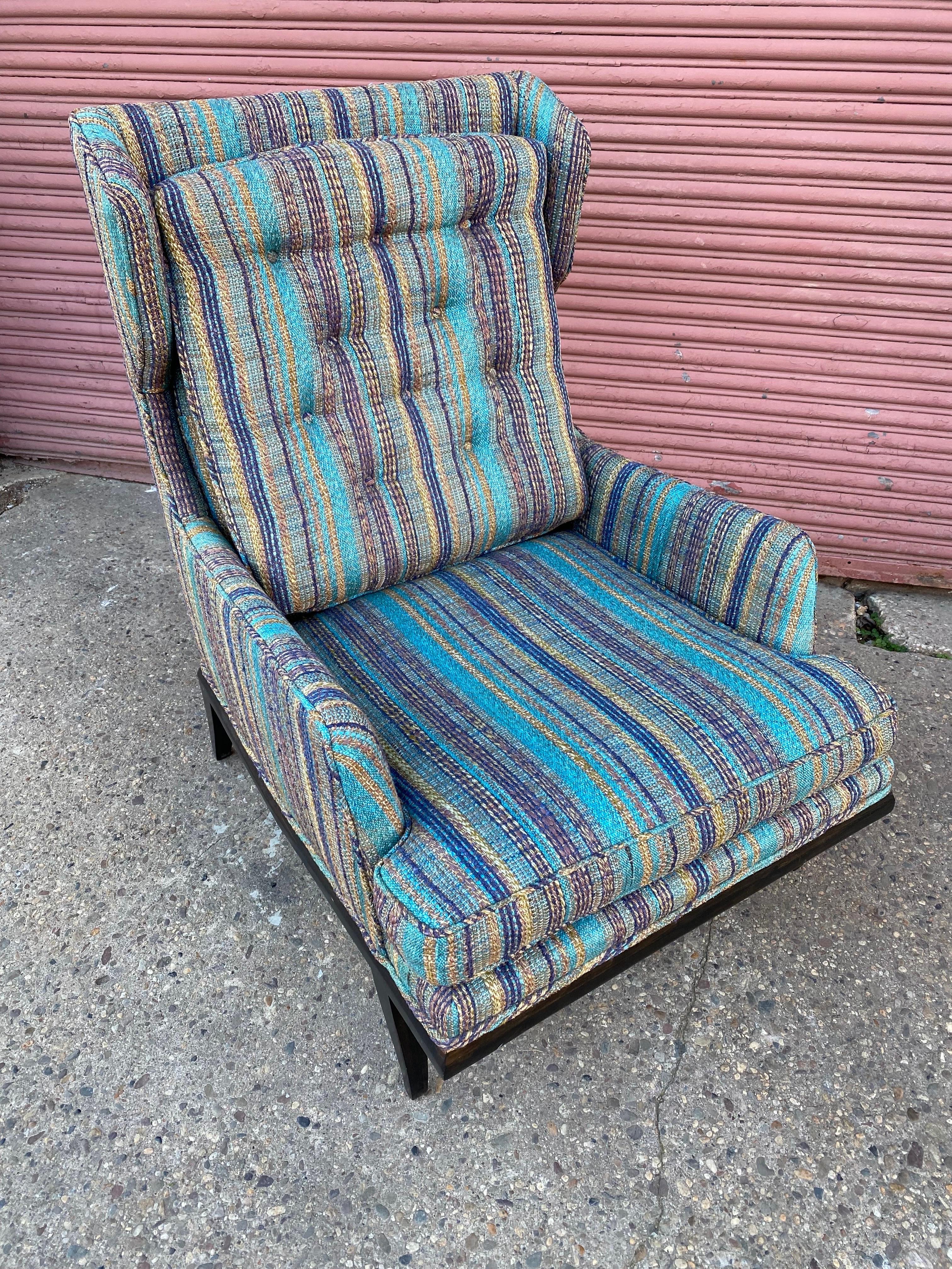 Mid century upholstered Winged lounge chair with original Jack Lenor Larsen fabric in amazing condition! Chair in very nice shape, designer unknown but somewhat like Edward Wormley Designs for Dunbar. Extremely comfortable! Nicer larger scale!