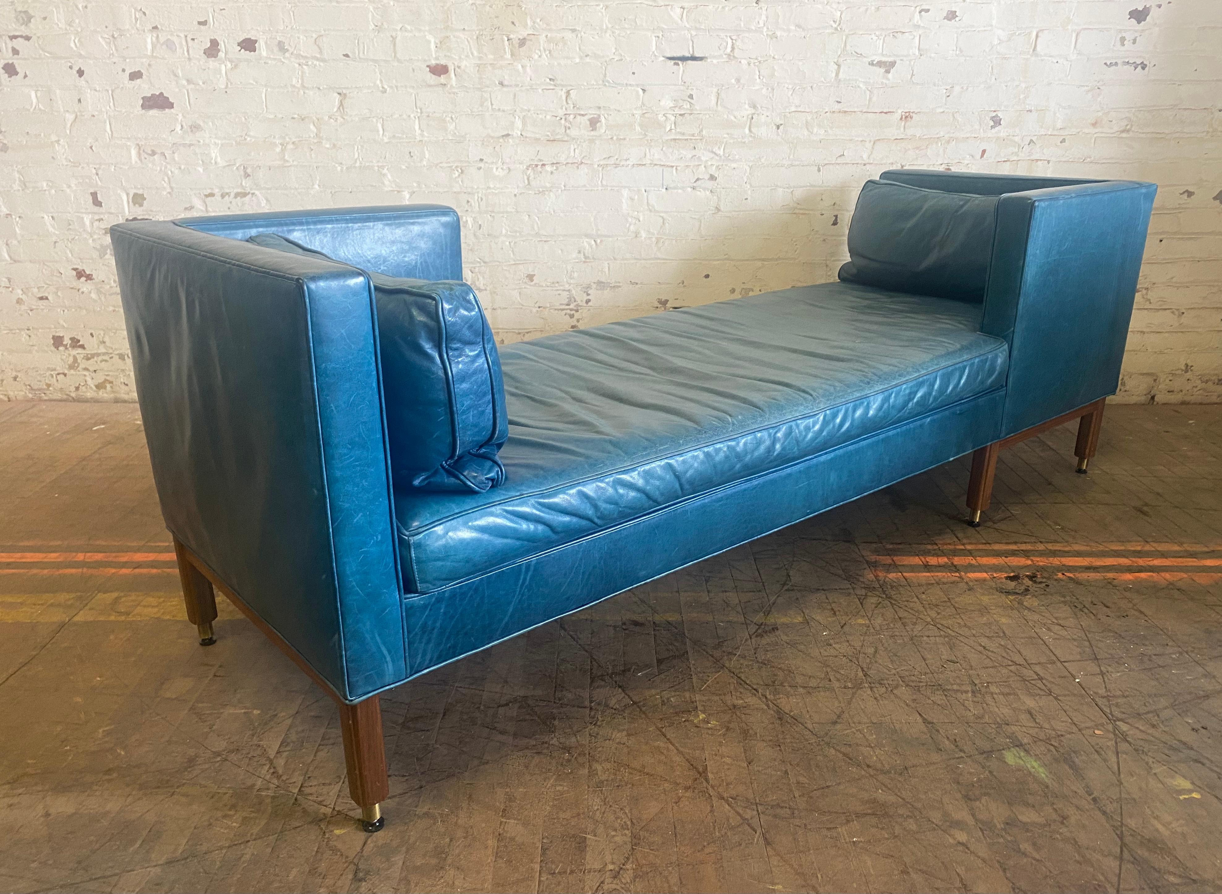 Edward Wormley Tete-a-Tete Sofa for Dunbar in Blue Leather In Good Condition In Buffalo, NY