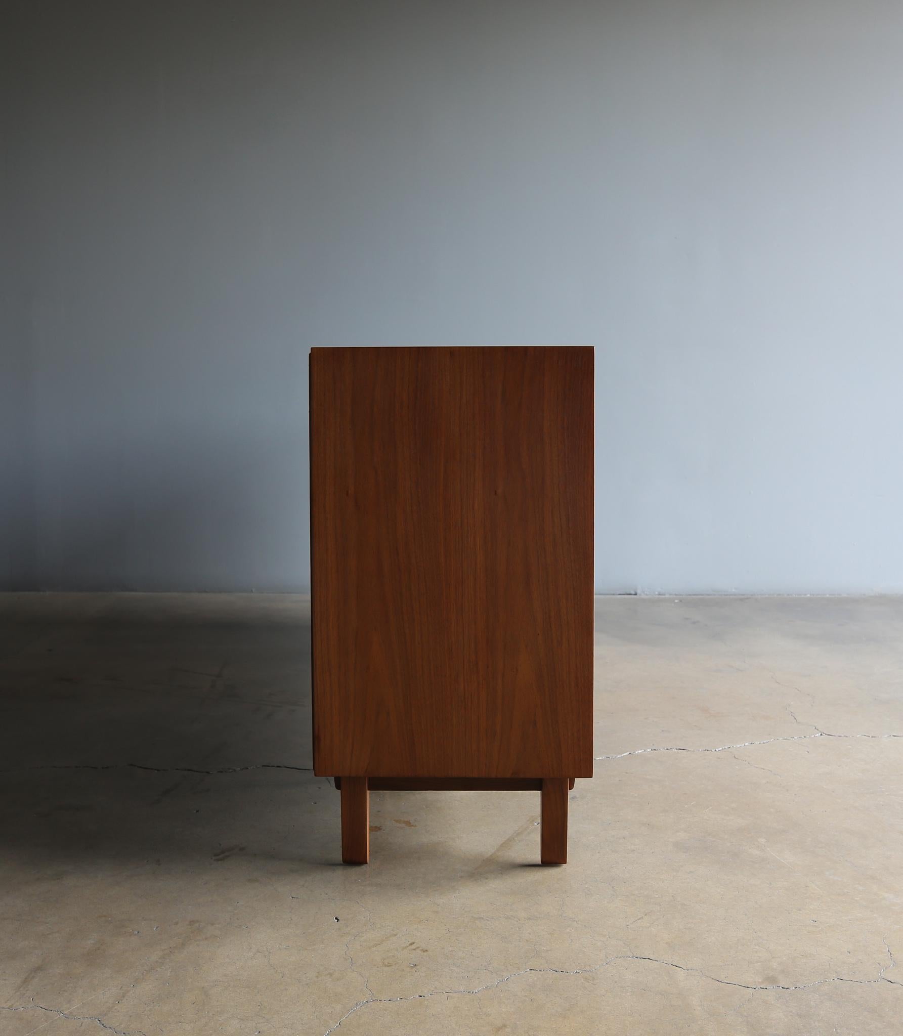 Edward Wormley Walnut Credenza for Dunbar, circa 1955 11