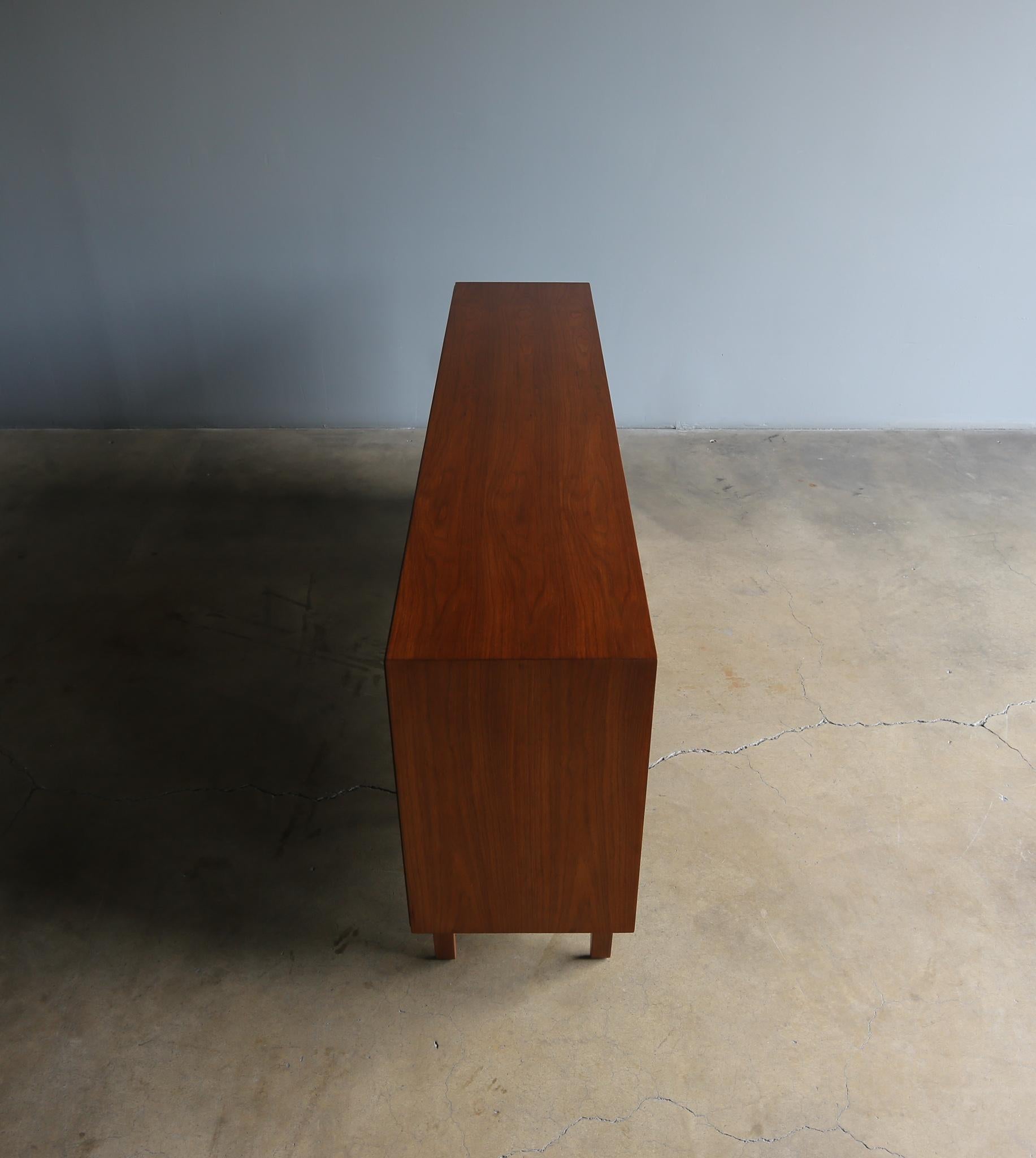 Edward Wormley Walnut Credenza for Dunbar, circa 1955 12