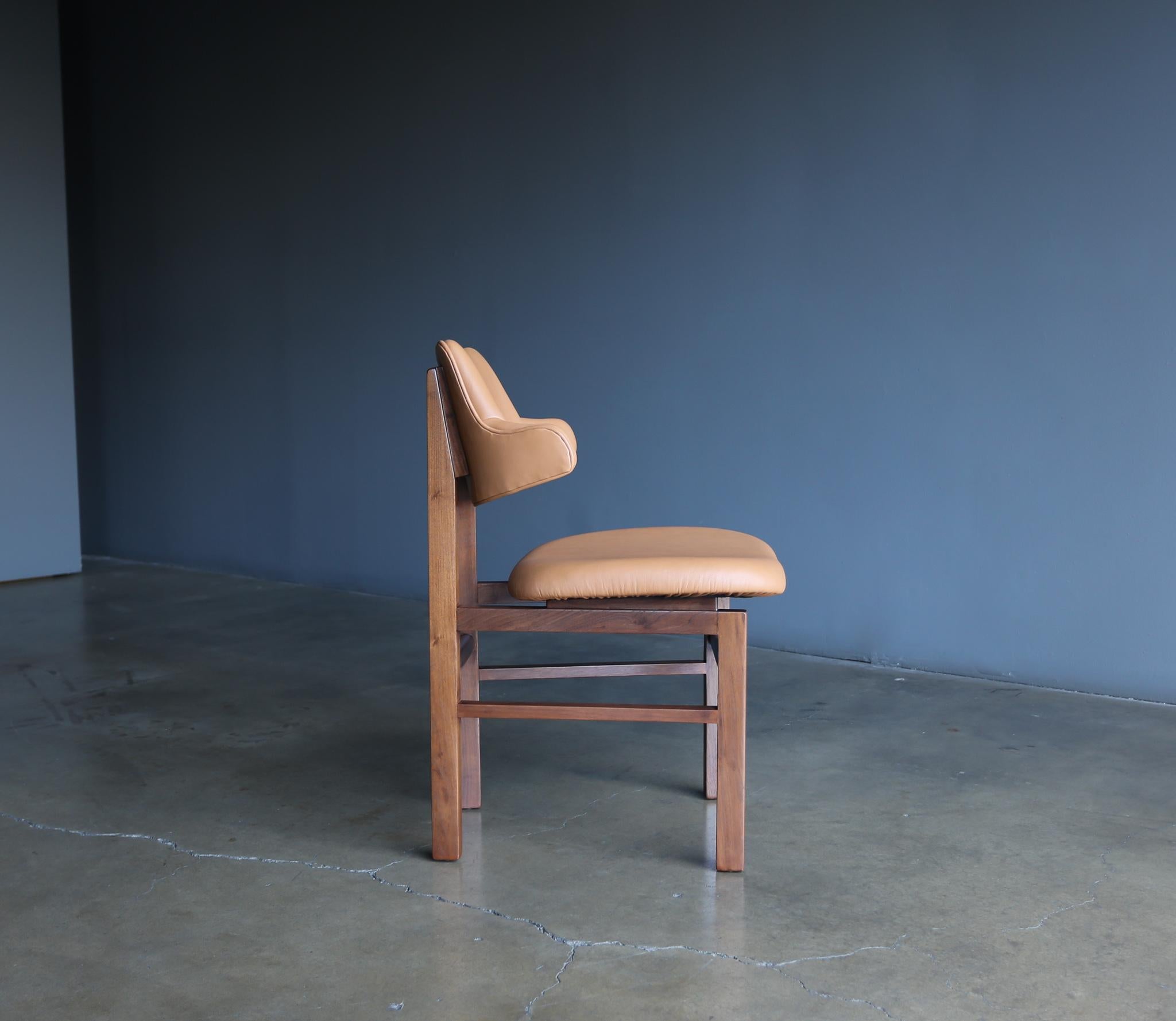 Edward Wormley Walnut and Leather Model 675 Dining Chairs for Dunbar, circa 1955 12