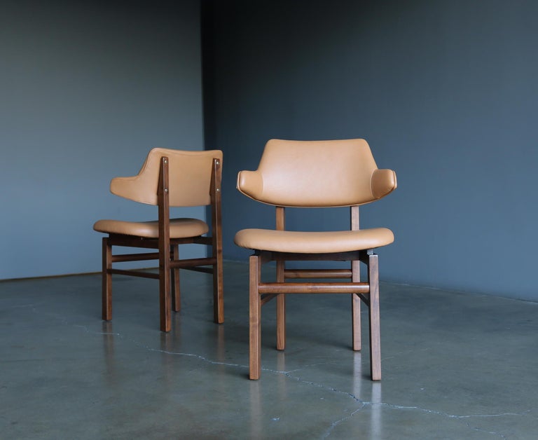 20th Century Edward Wormley Walnut and Leather Model 675 Dining Chairs for Dunbar, circa 1955 For Sale