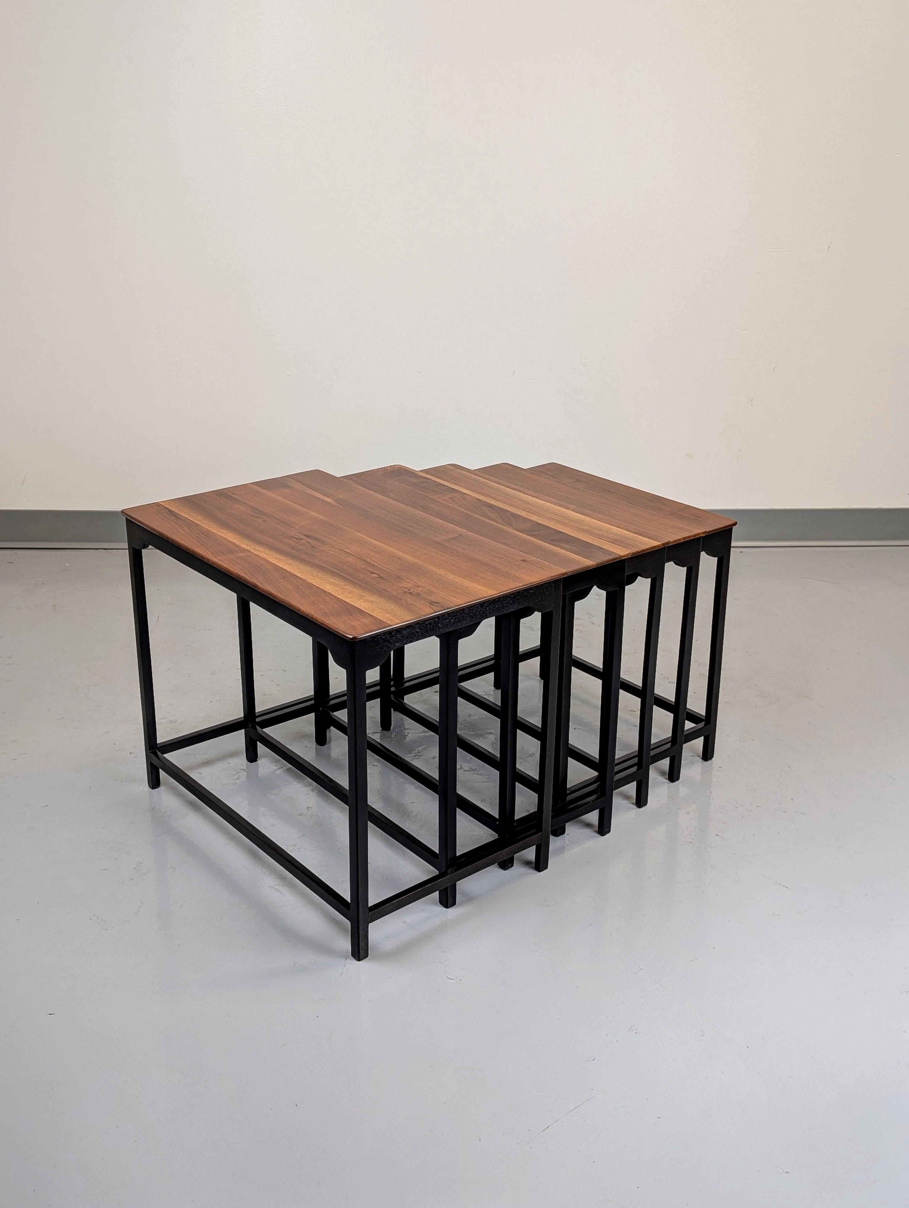 Tables gigognes en noyer Edward Wormley modèle #4785, set de cinq en vente 1