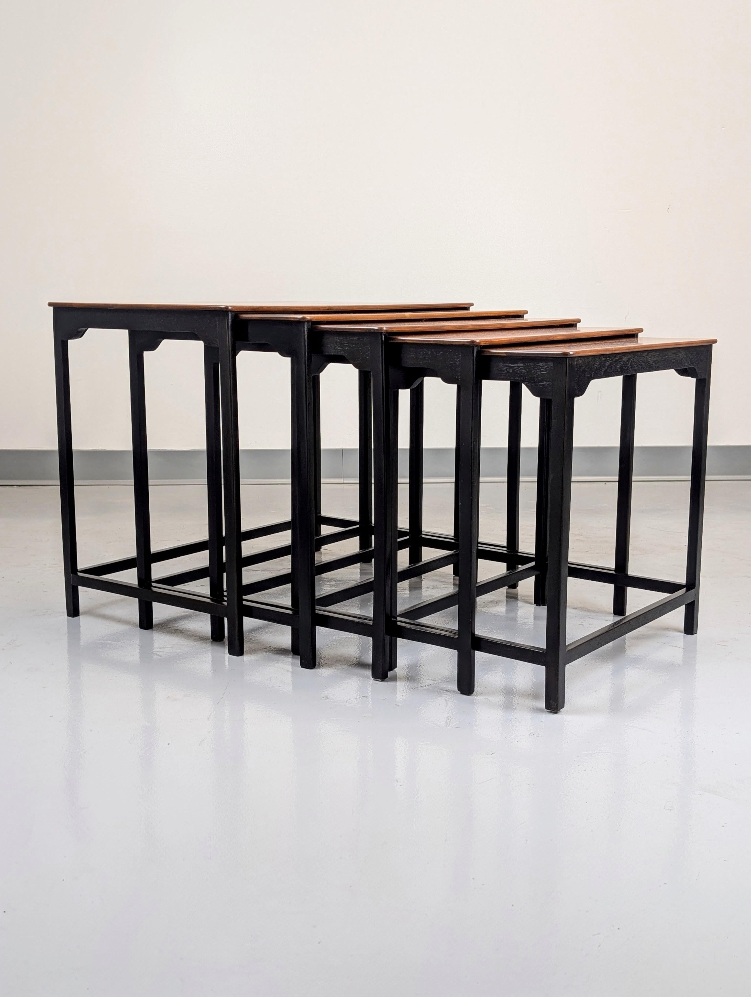 Tables gigognes en noyer Edward Wormley modèle #4785, set de cinq en vente 2