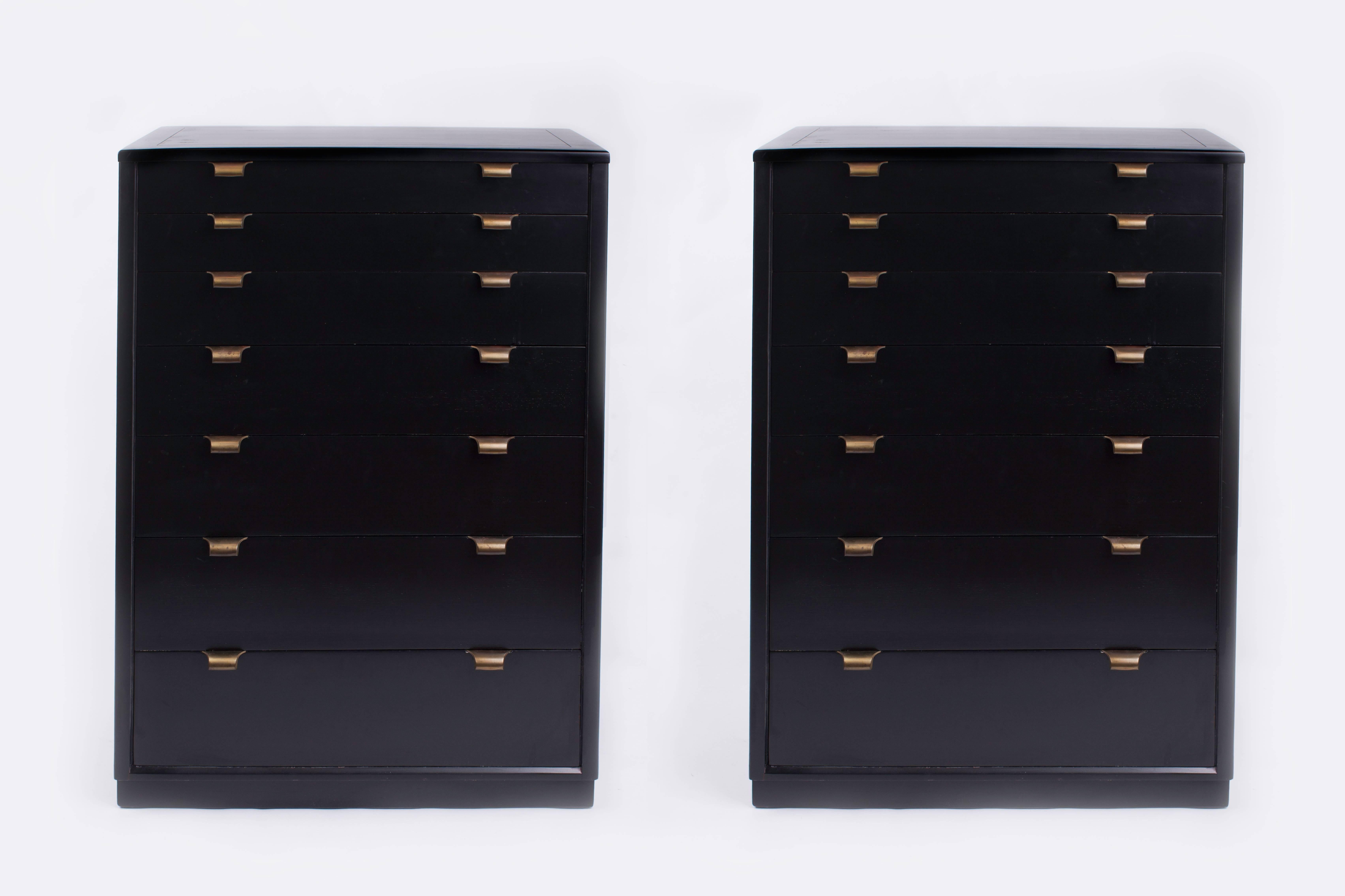 Edward Wormley (1907–1995)

Pair of rectangular seven-drawer dressers with recessed base by Edward Wormley for Drexel, in black-lacquered wood with brass pulls.

Stamped “Drexel” in top drawers and on back.

United States, 1940's. 

43