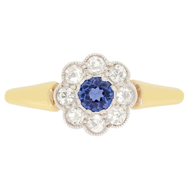Edwardian 0.25ct Sapphire and Diamond Daisy Cluster Ring, c.1910s