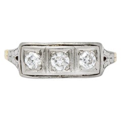 Antique Edwardian 0.30 Carat Diamond Platinum-Topped 14 Karat Gold Ring