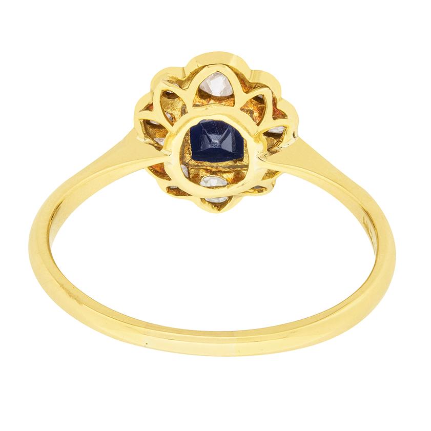 Edwardian 0.35 Carat Sapphire and Diamond Ring, circa 1910s In Good Condition In London, GB