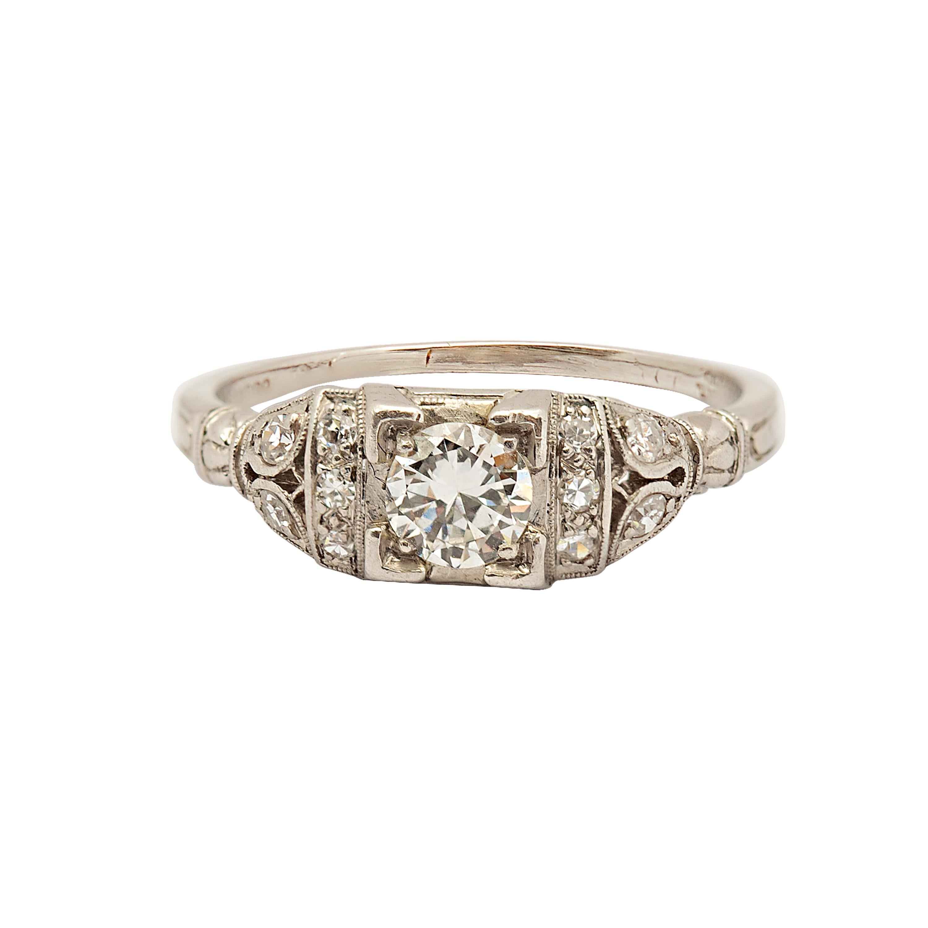 Edwardian 0.40 Carat Diamond Engagement Platinum Ring In Good Condition For Sale In beverly hills, CA