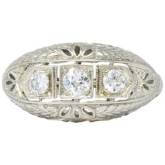 Edwardian 0.40 Carat Diamond 18 Karat White Gold Engagement Ring