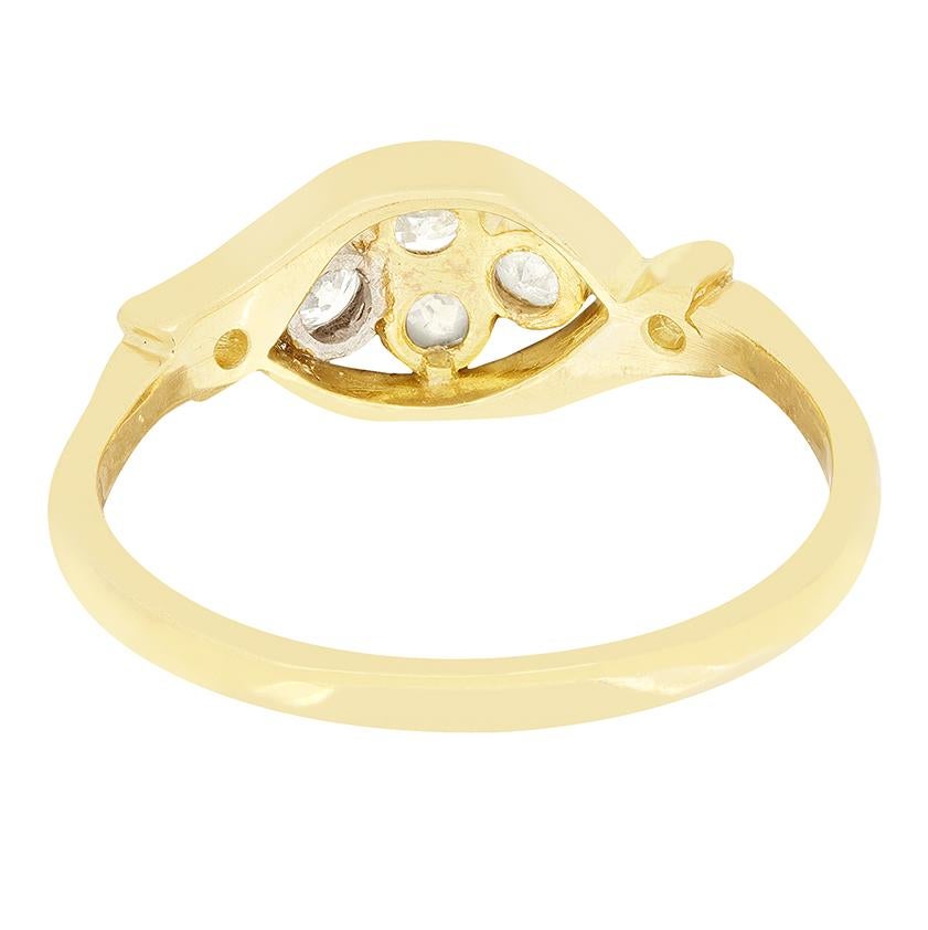 Edwardian 0.40ct Diamond Cluster Ring, c.1910s In Good Condition For Sale In London, GB