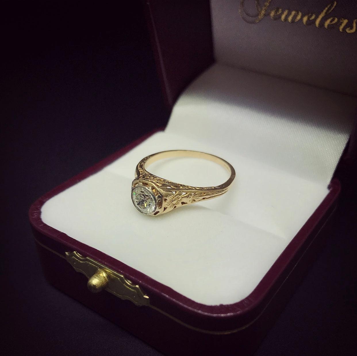 Edwardian 0.5 Carat Diamond Ring 14K Yellow Gold For Sale 6