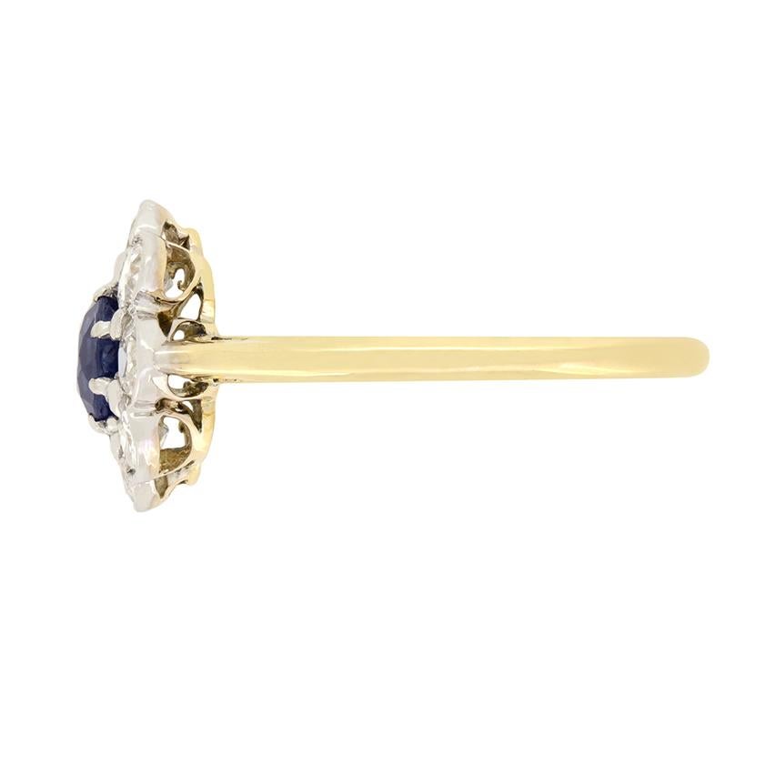 Edwardianischer 0,50 Karat Saphir- und Diamant-Cluster-Ring, ca. 1910er Jahre (Alteuropäischer Schliff) im Angebot