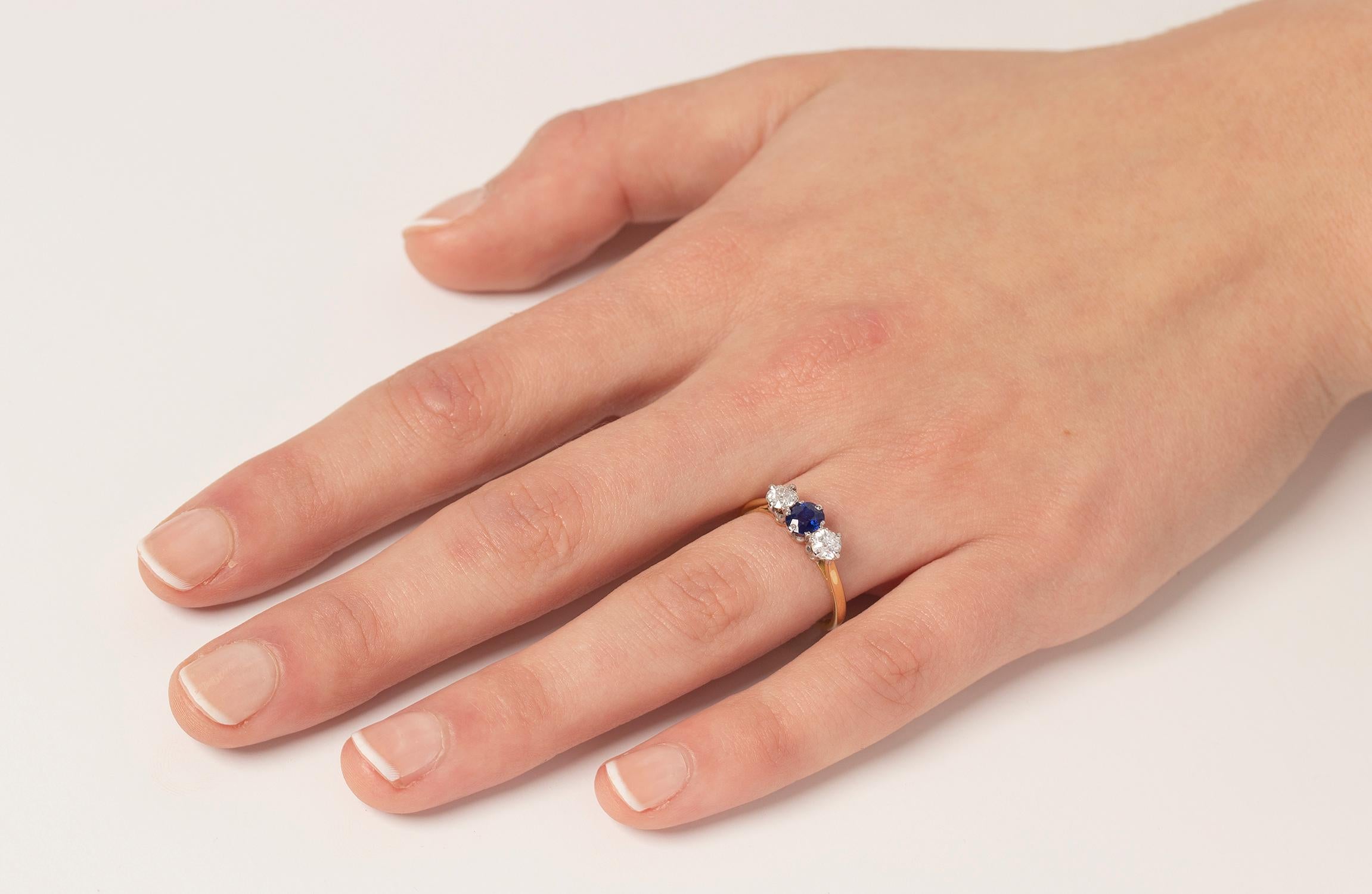 Edwardian 0.50 Carat Sapphire and Diamond Ring, circa 1910s 1