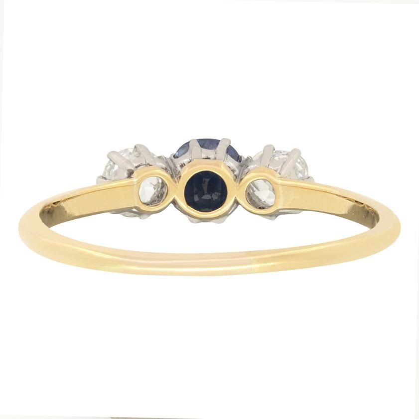 Antique Cushion Cut Edwardian 0.50ct Sapphire and Diamond Trilogy Ring, c .1910s