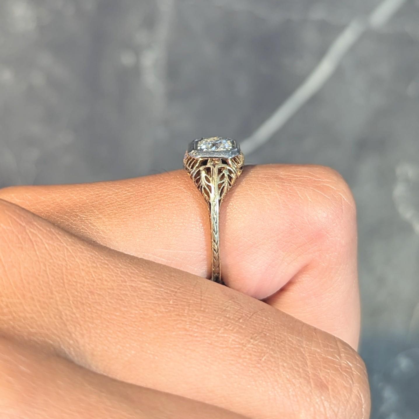 Edwardian 0.55 CTW Diamond 14 Karat Gold Antique Foliate Engagement Ring For Sale 9