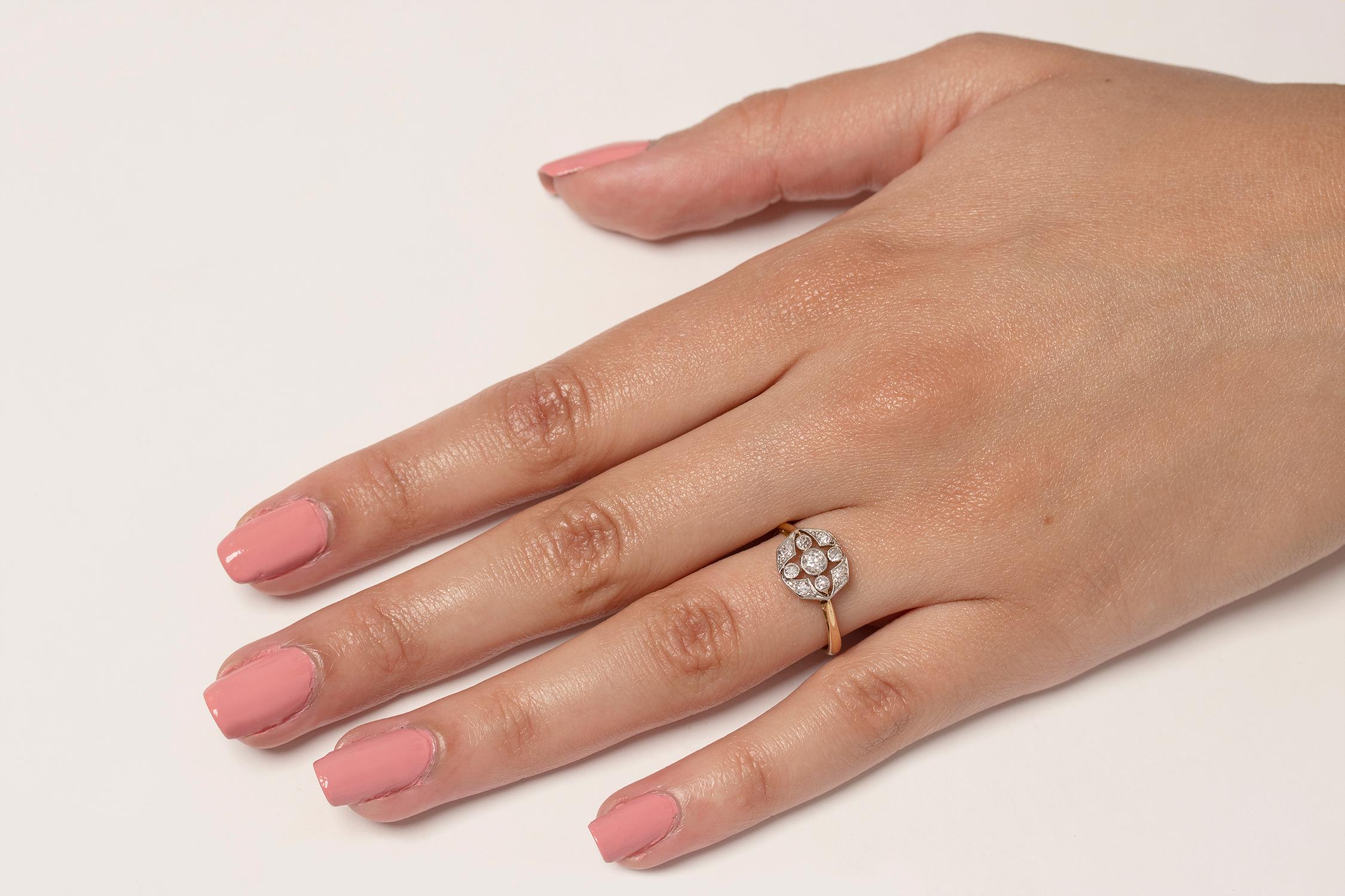 Edwardianischer 0,60 Karat Diamant-Cluster-Ring, ca. 1910er Jahre für Damen oder Herren im Angebot